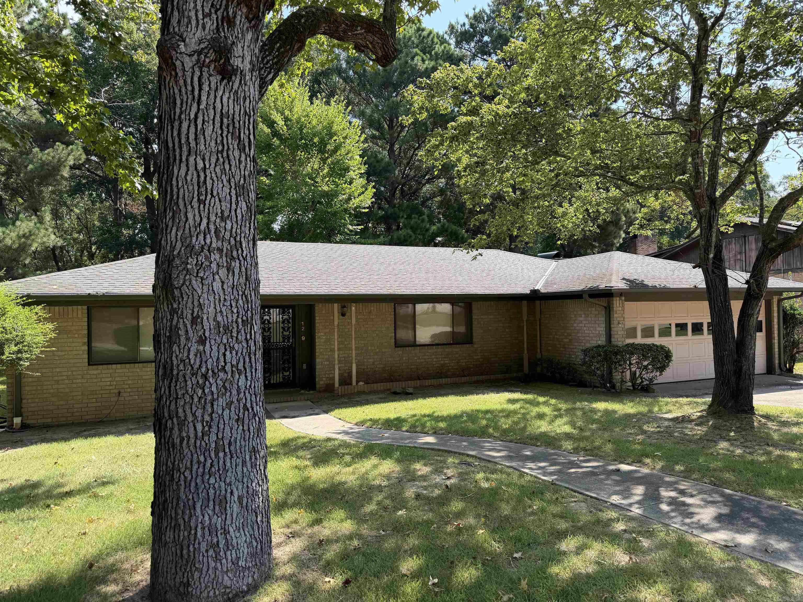 1209 Janwood Property Photo 1