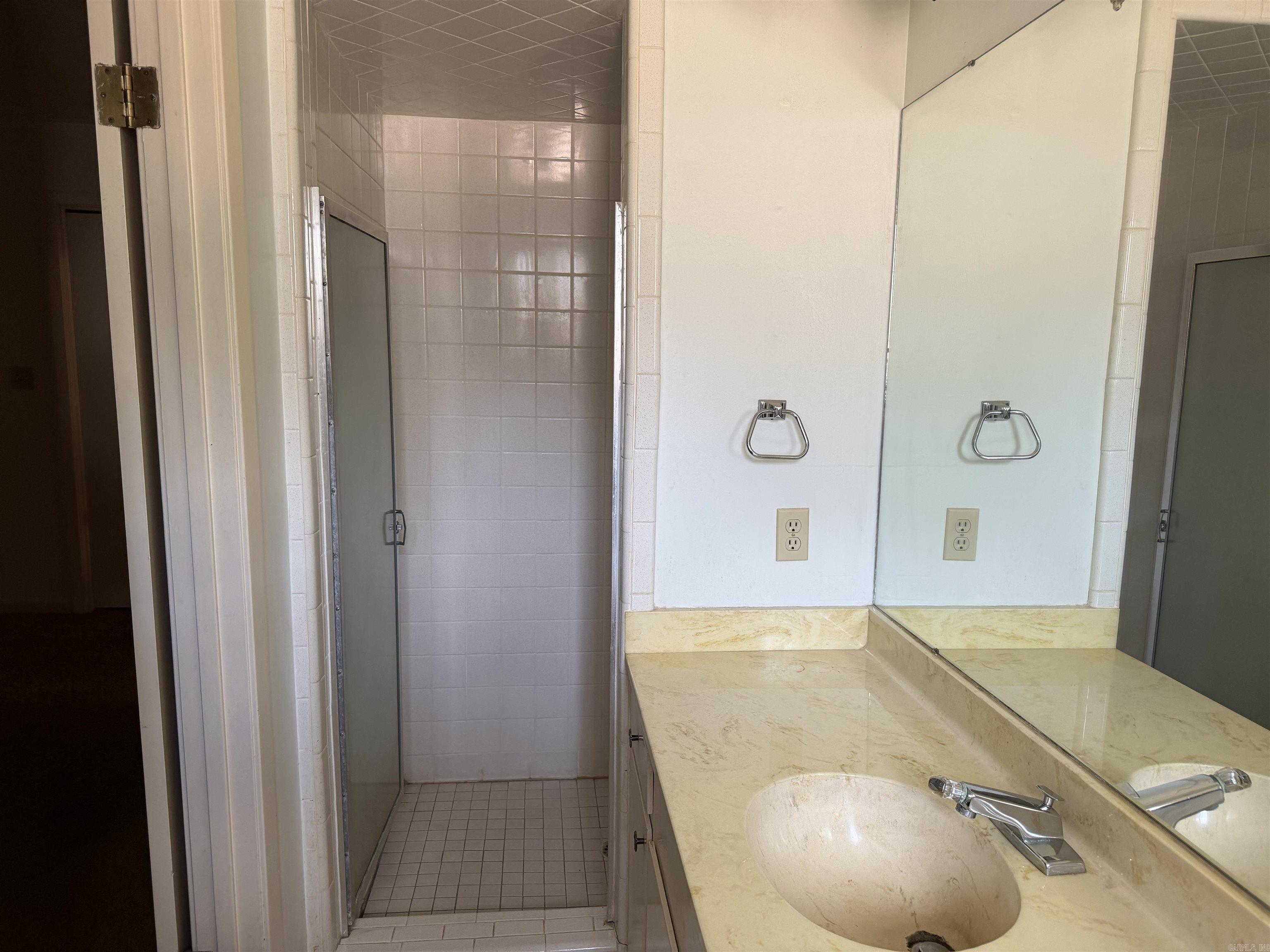 1209 Janwood Property Photo 8
