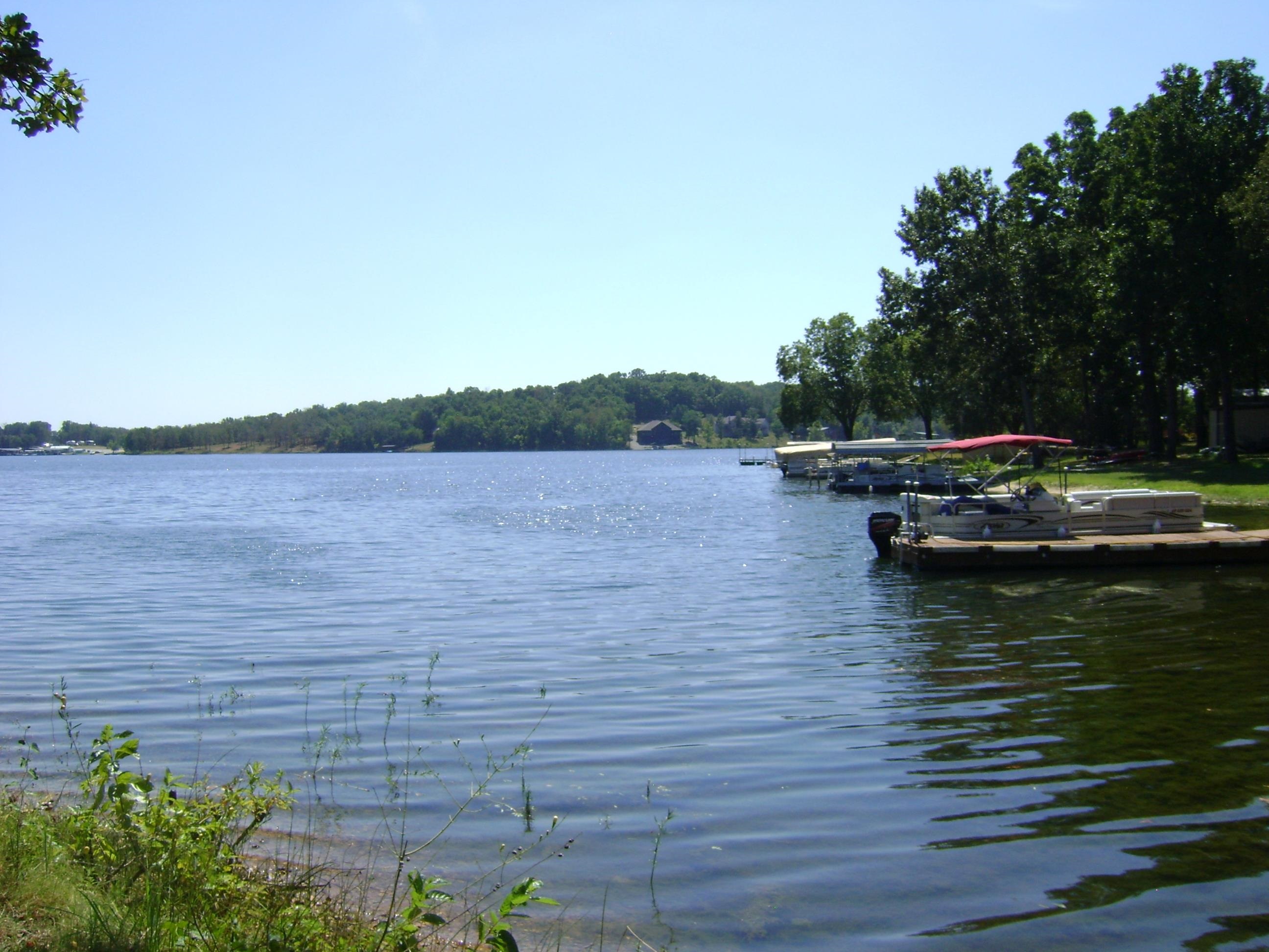 1711 Pleasant Valley Drive Property Photo 3