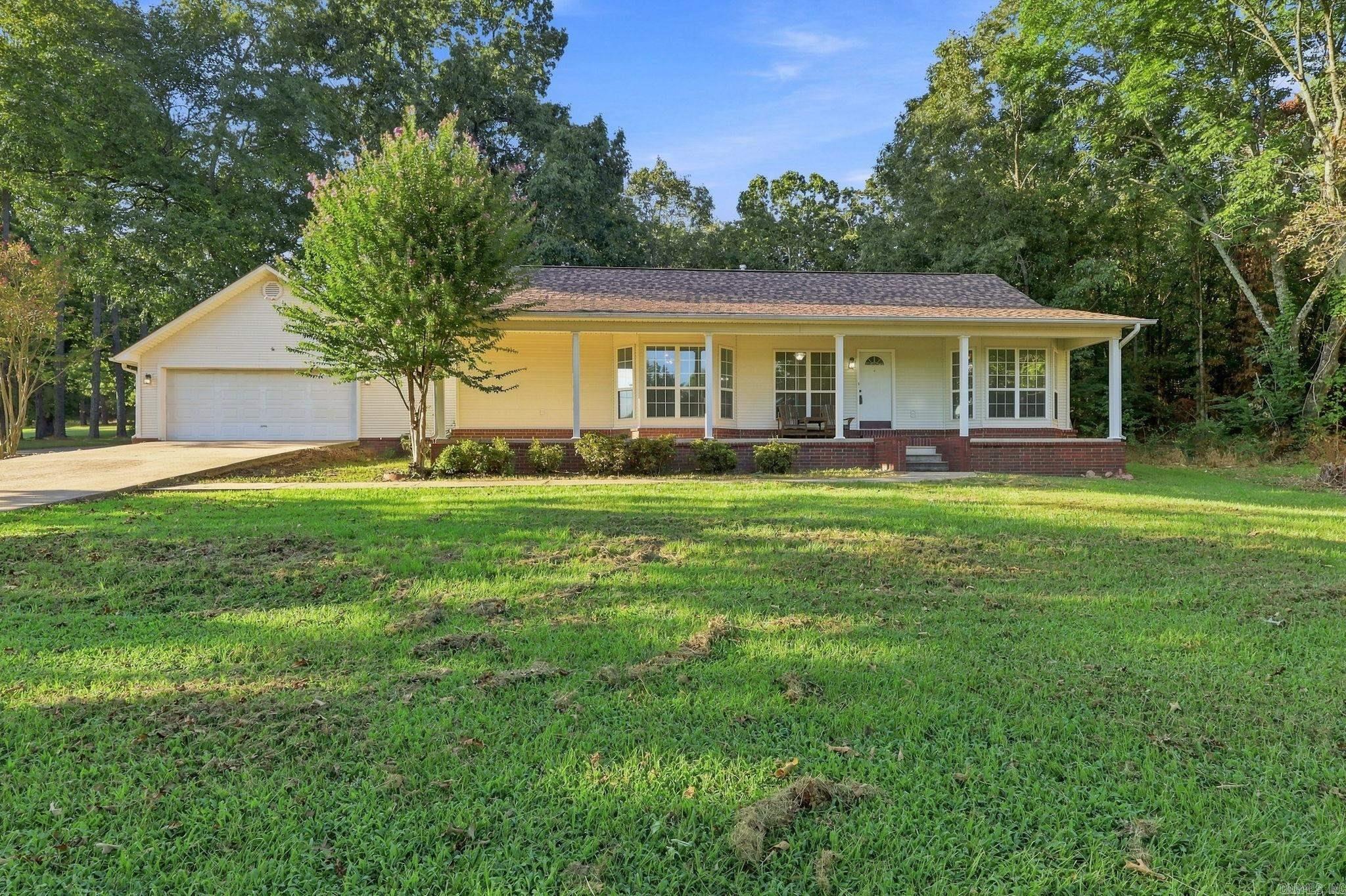 985 Bailey Road Property Photo 1