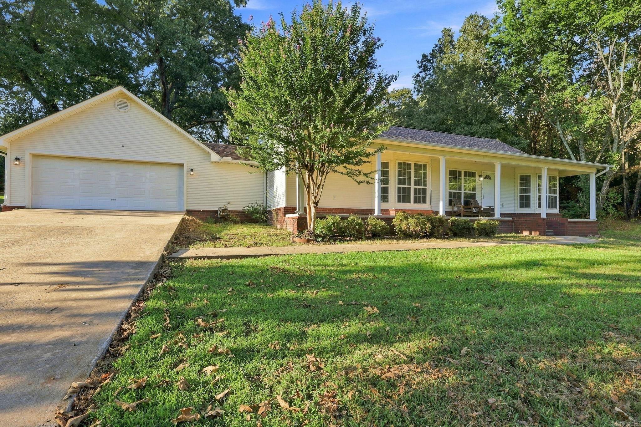 985 Bailey Road Property Photo 3