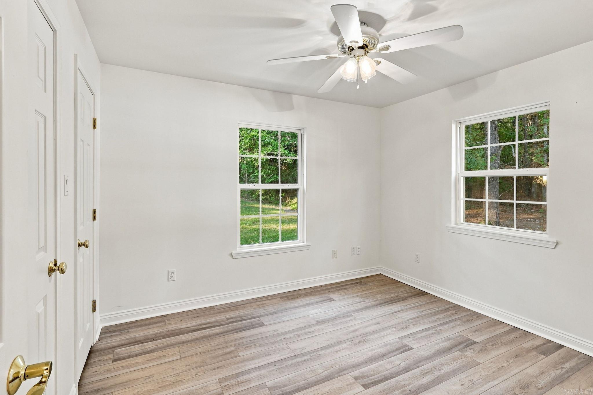 985 Bailey Road Property Photo 22