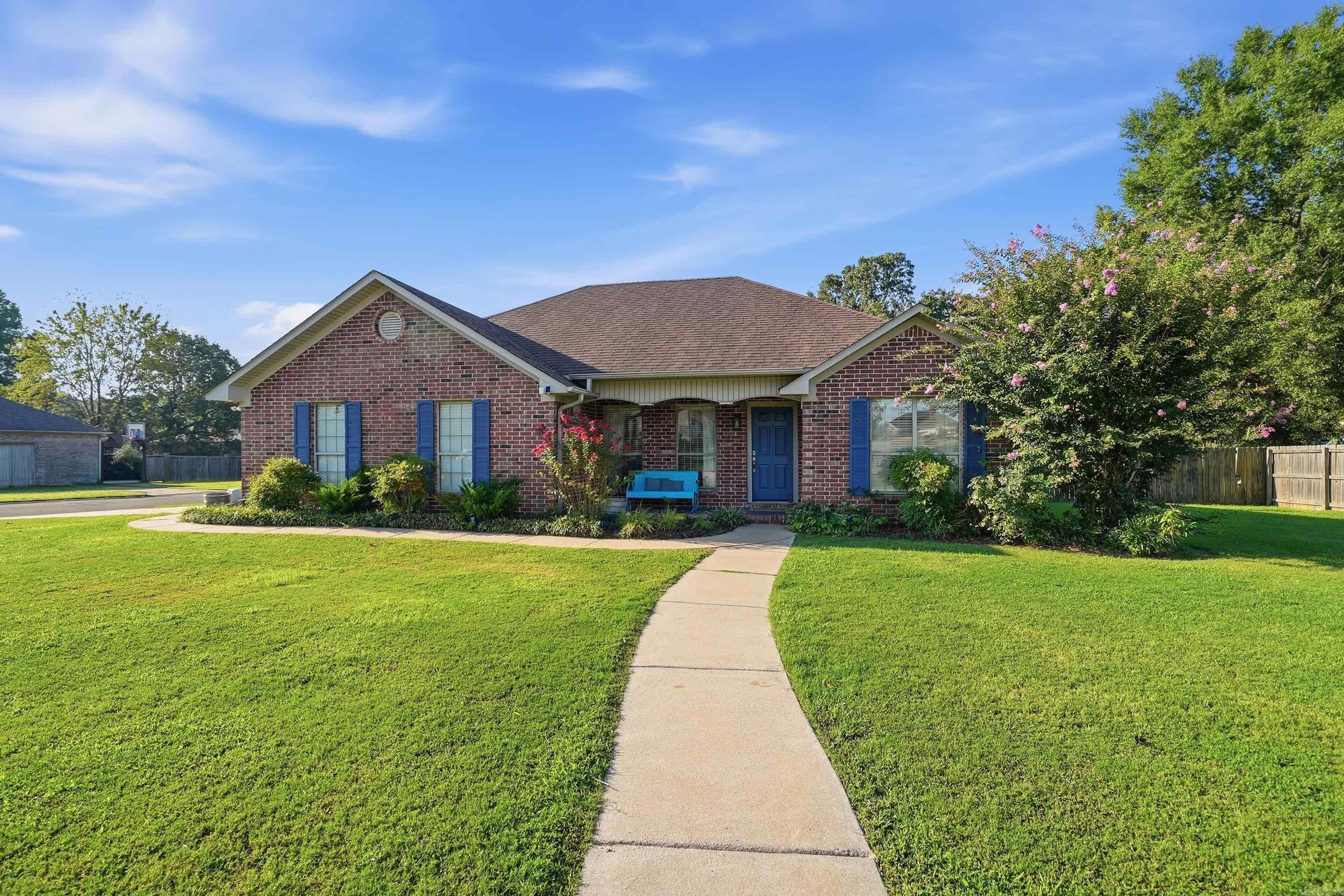 1505 Pinefield Drive Property Photo 1