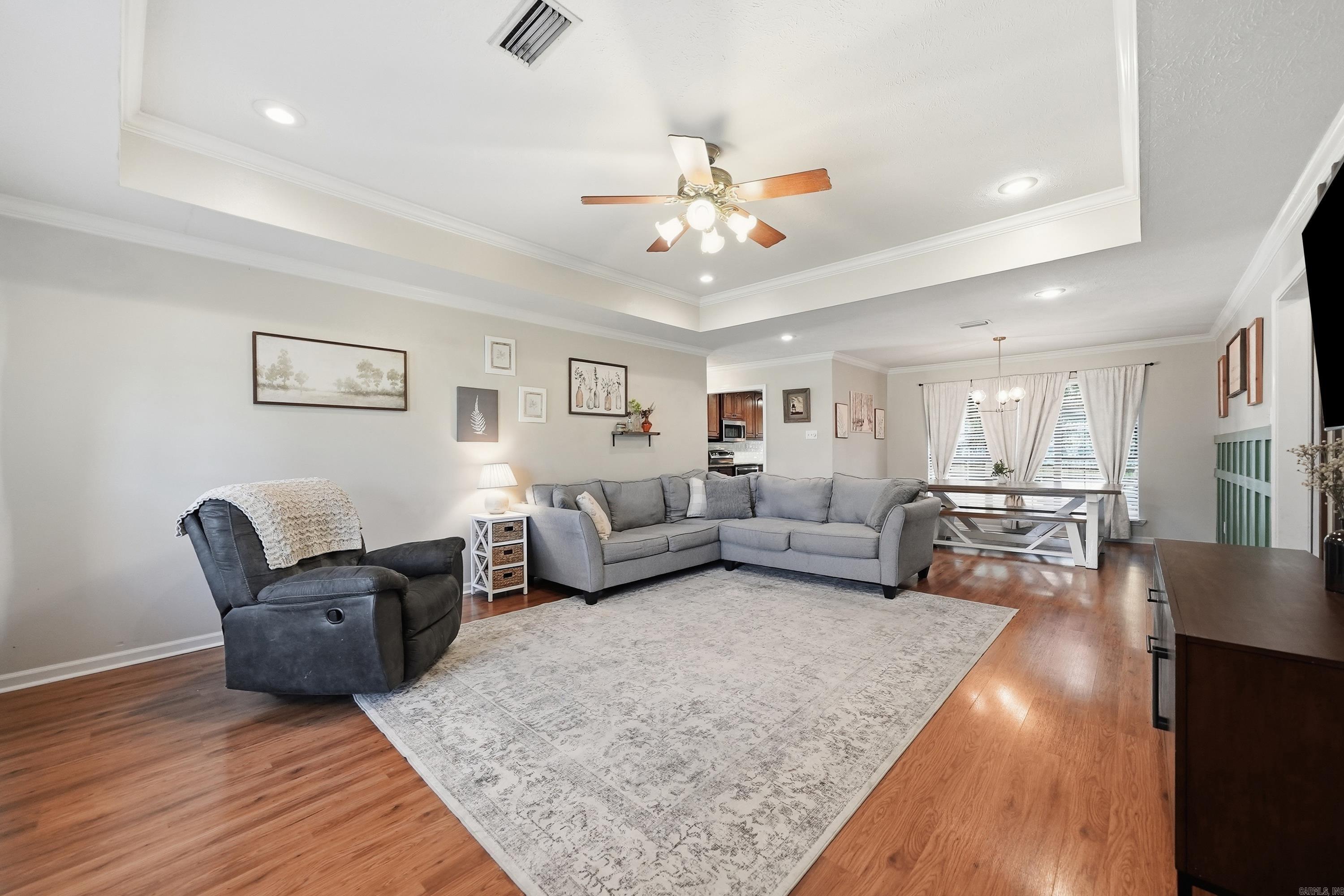 1505 Pinefield Drive Property Photo 2