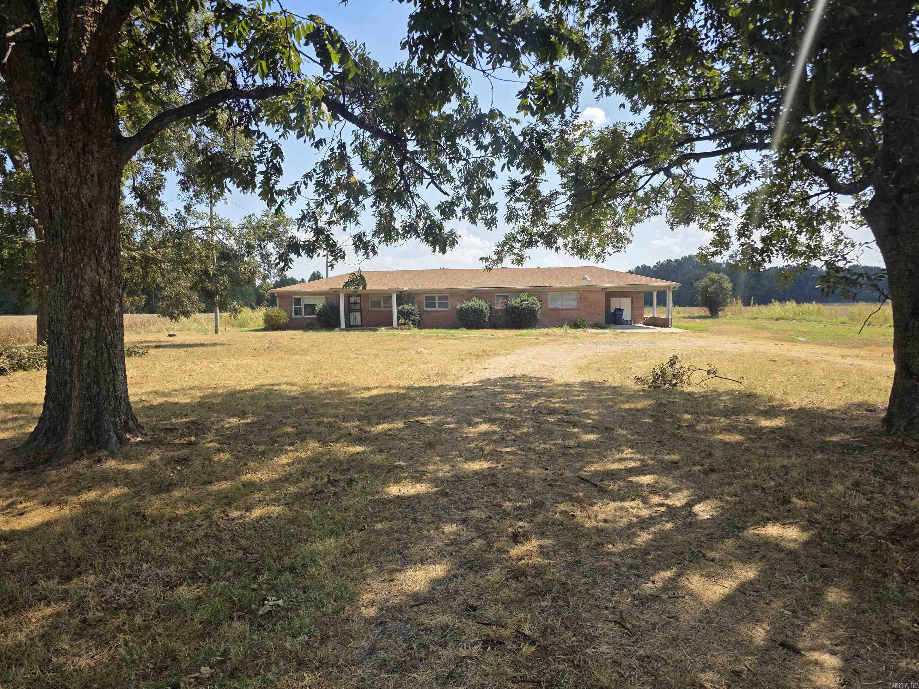 2742 Phillips 241 Road Property Photo 1