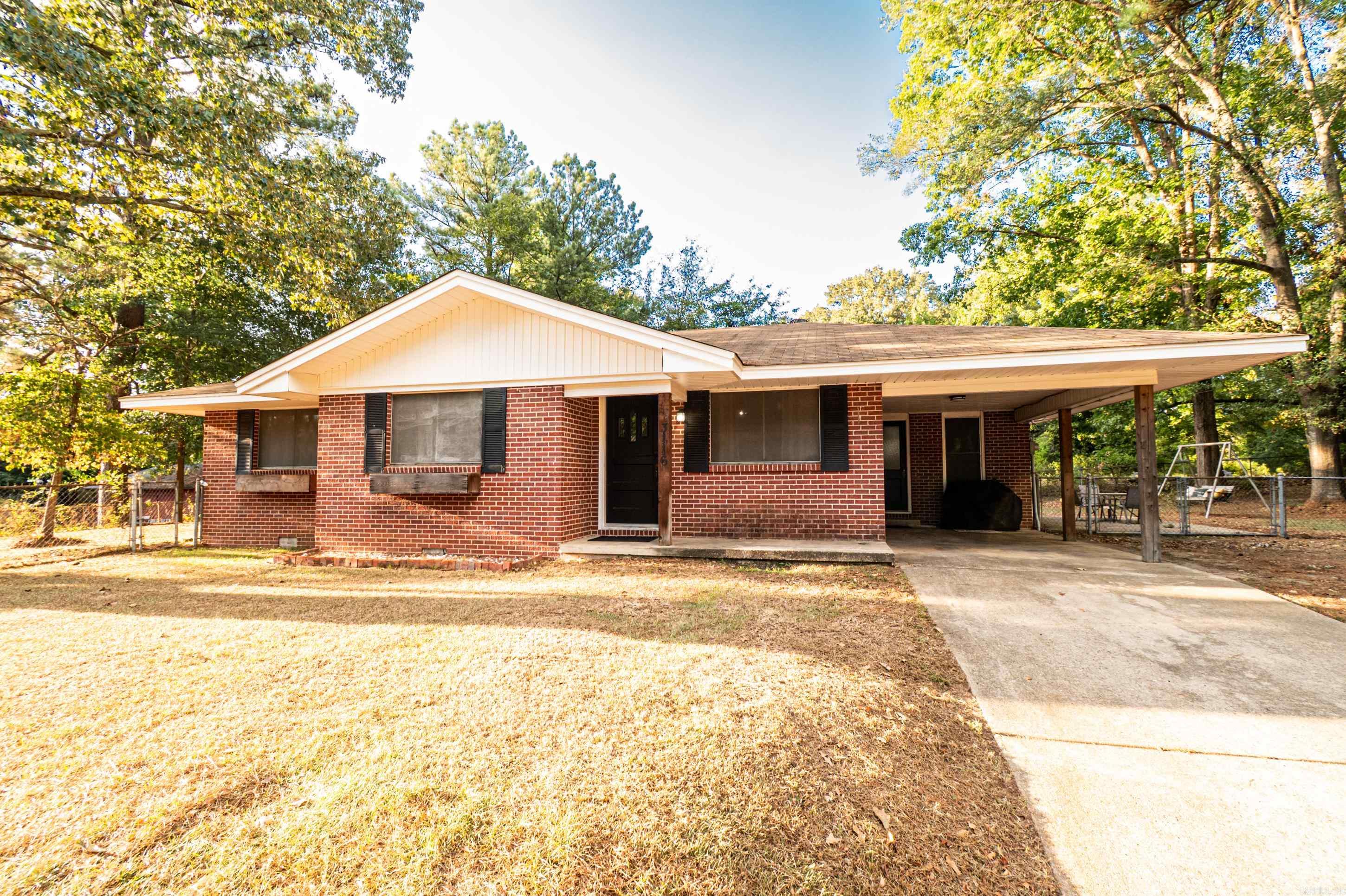 3116 Morgan Ln Property Photo 2