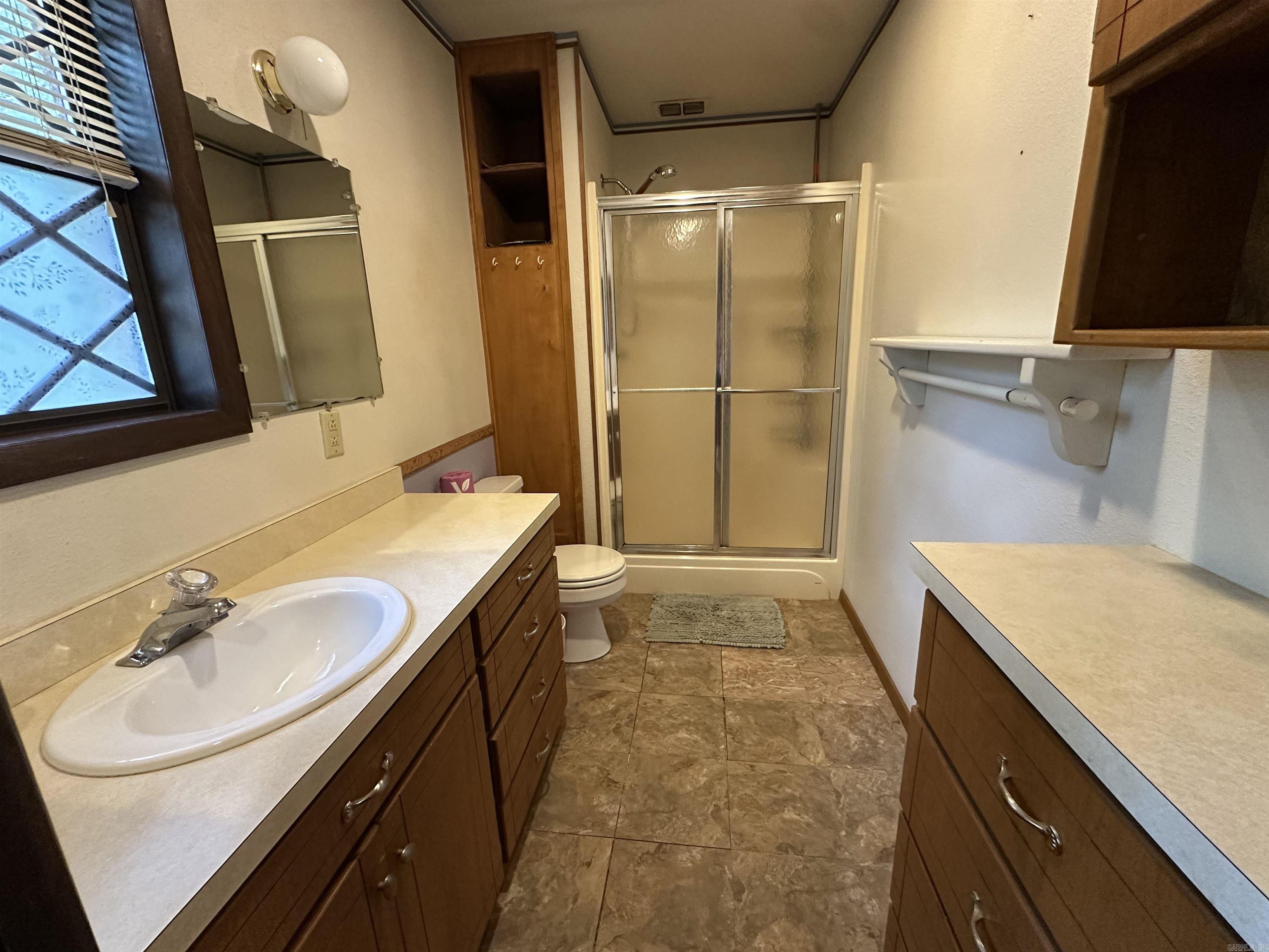 4936 Highway 375 W Property Photo 24
