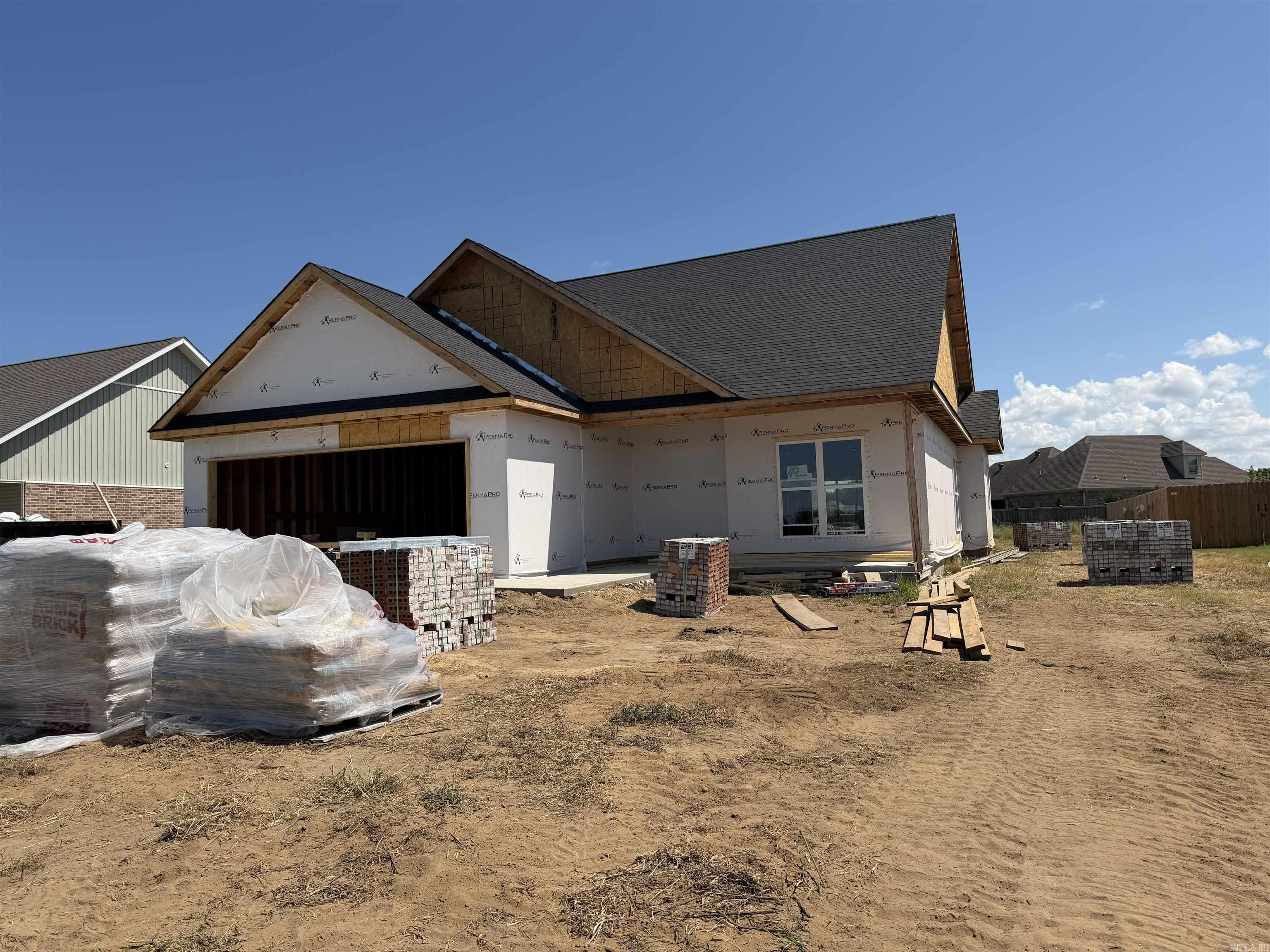 144 Pintail Pointe Drive Property Photo 1