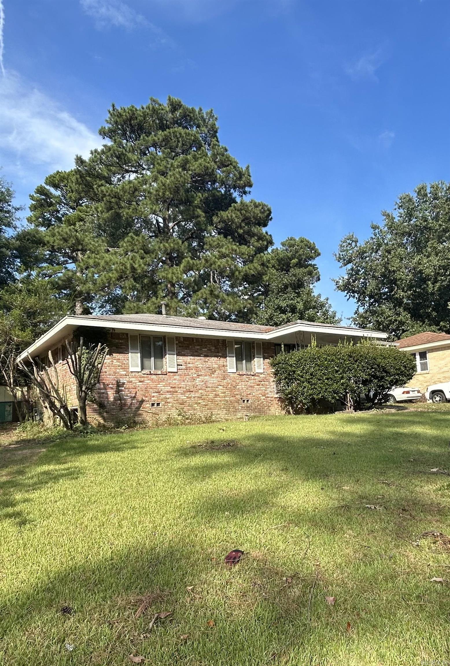 10 Barbara Circle Property Photo 3