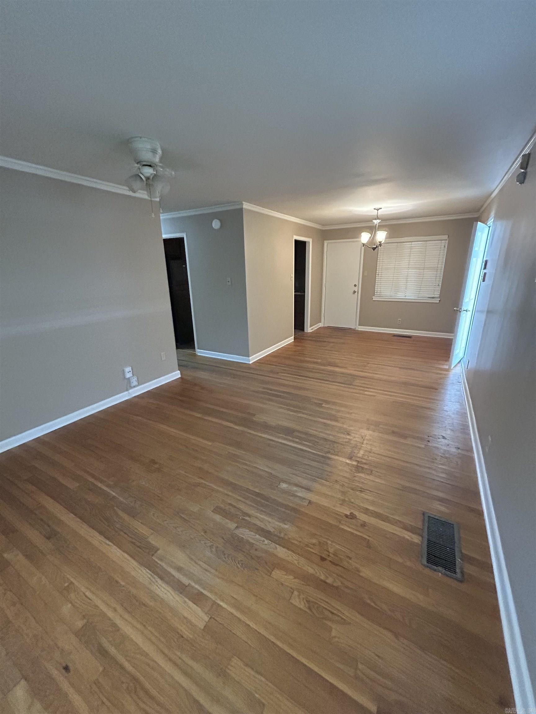 10 Barbara Circle Property Photo 7