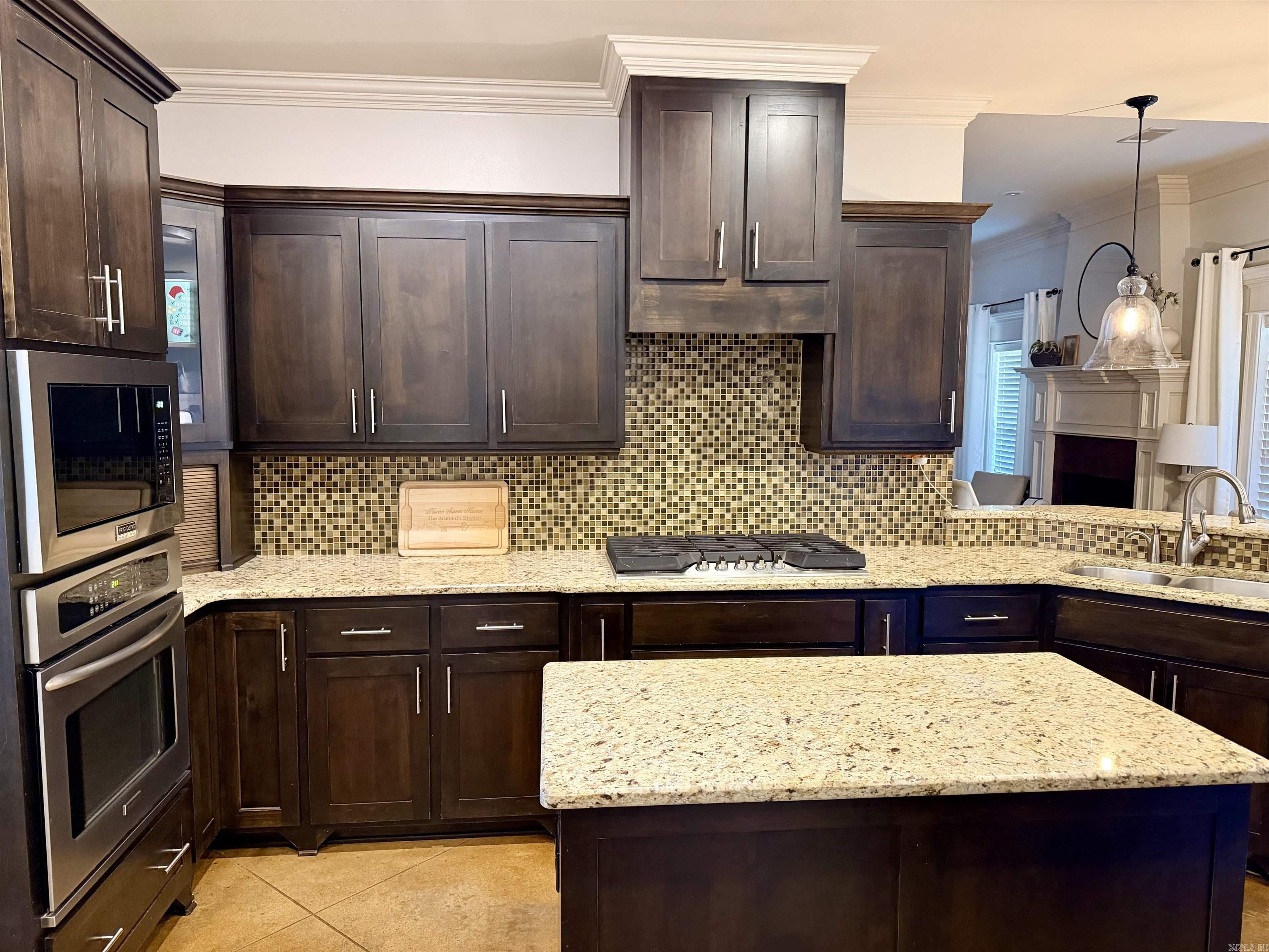 4800 Peterson Cove Property Photo 8