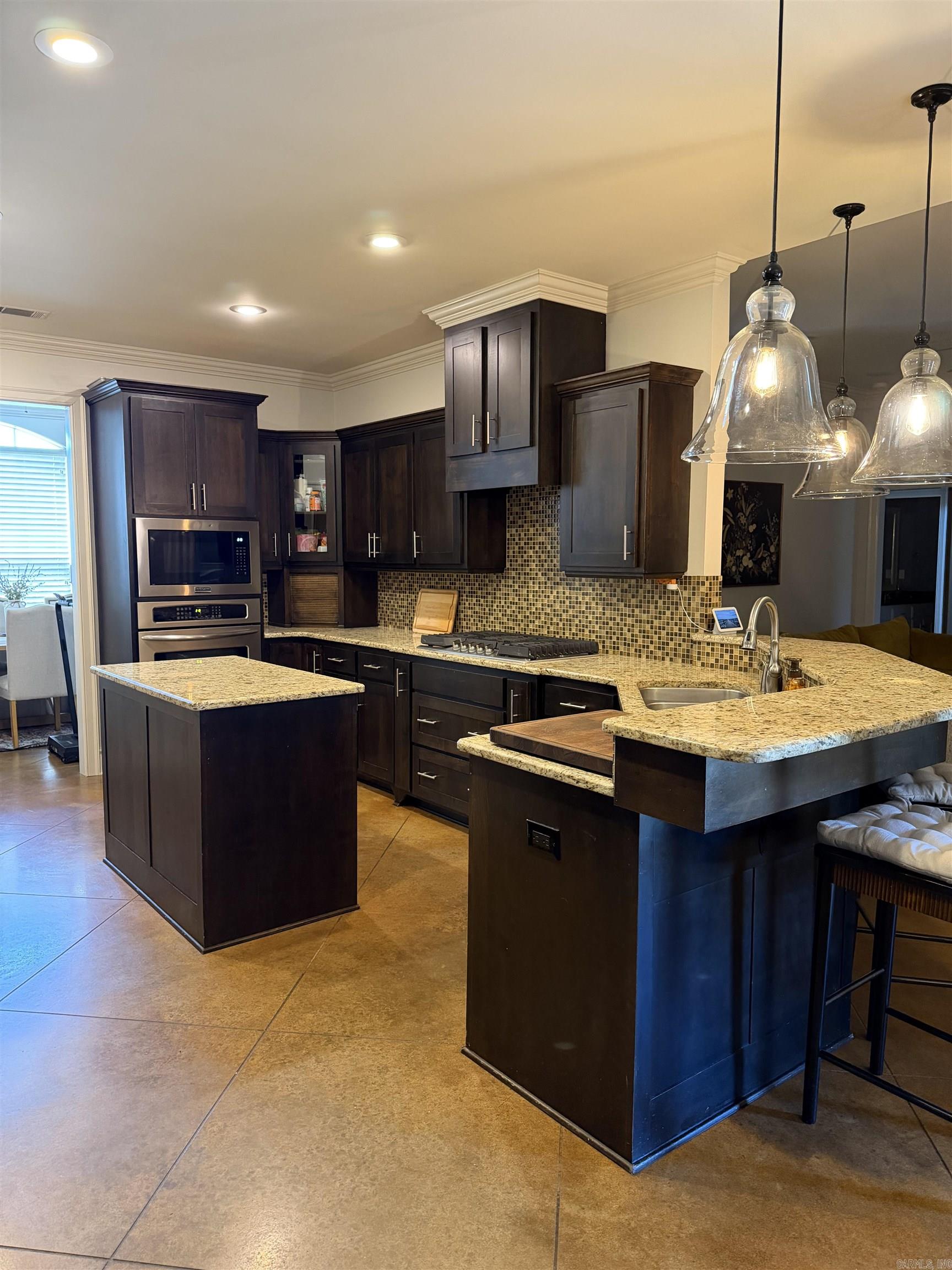 4800 Peterson Cove Property Photo 10