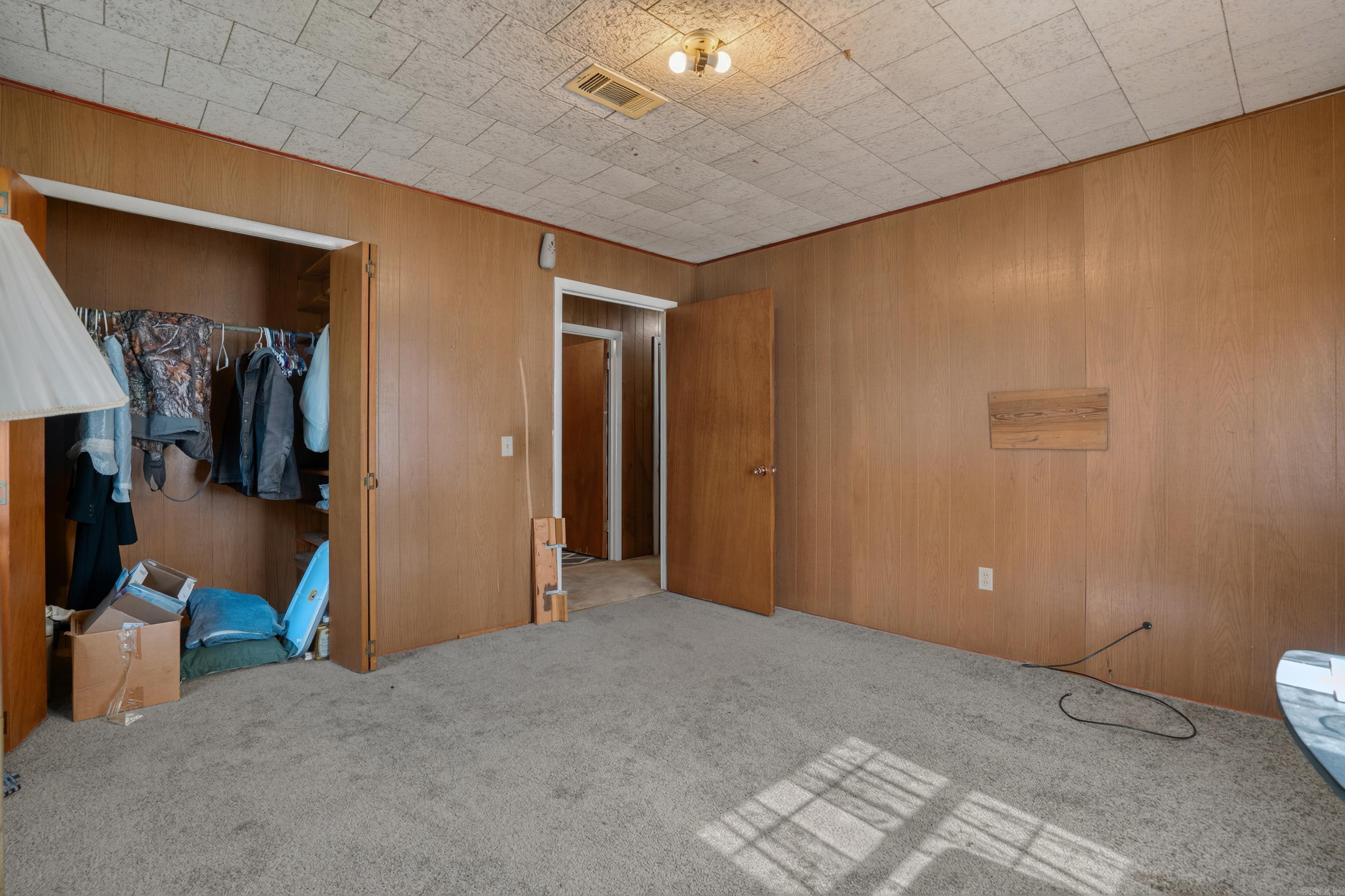 55 & 60 Wood Street Property Photo 25