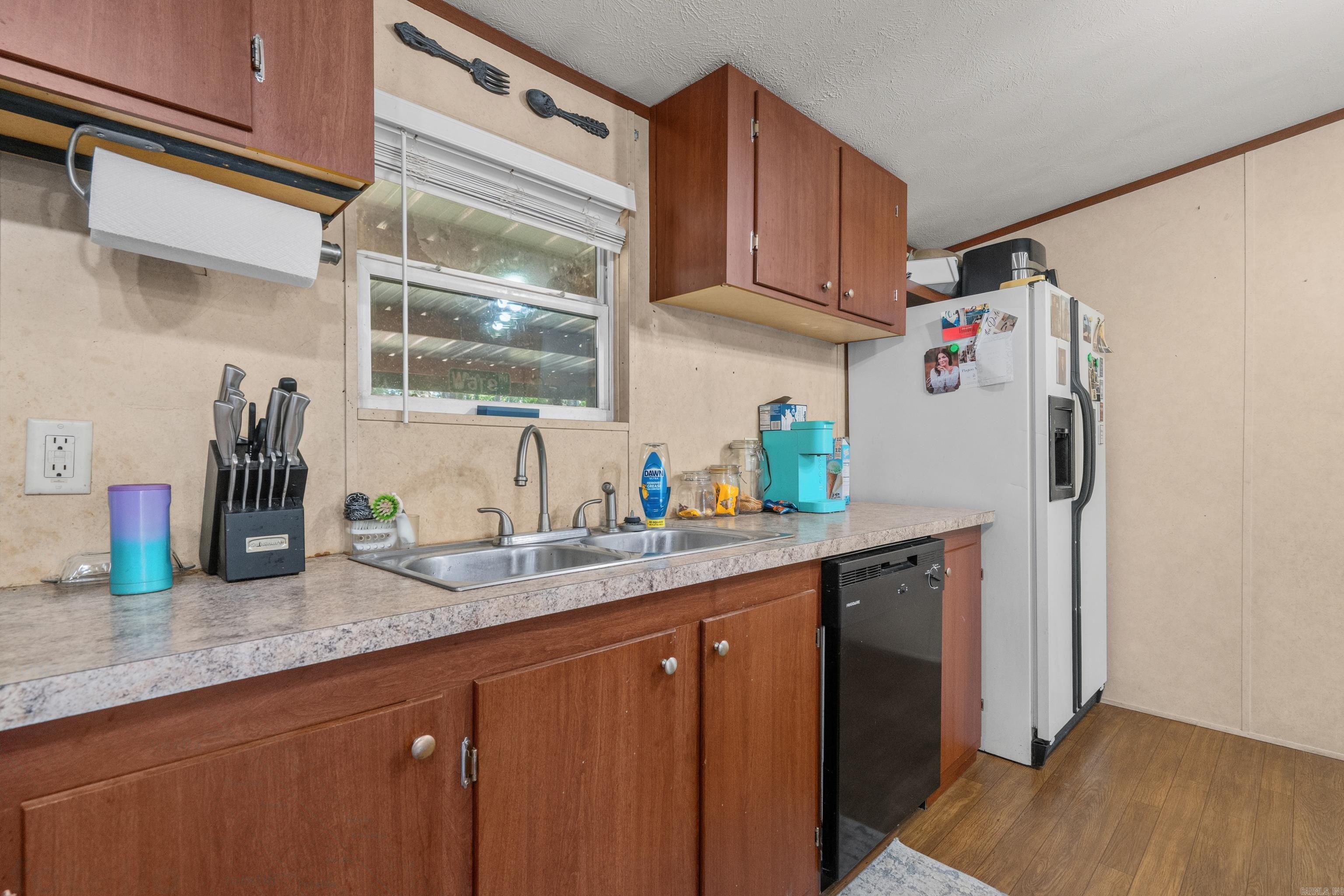 55 & 60 Wood Street Property Photo 36