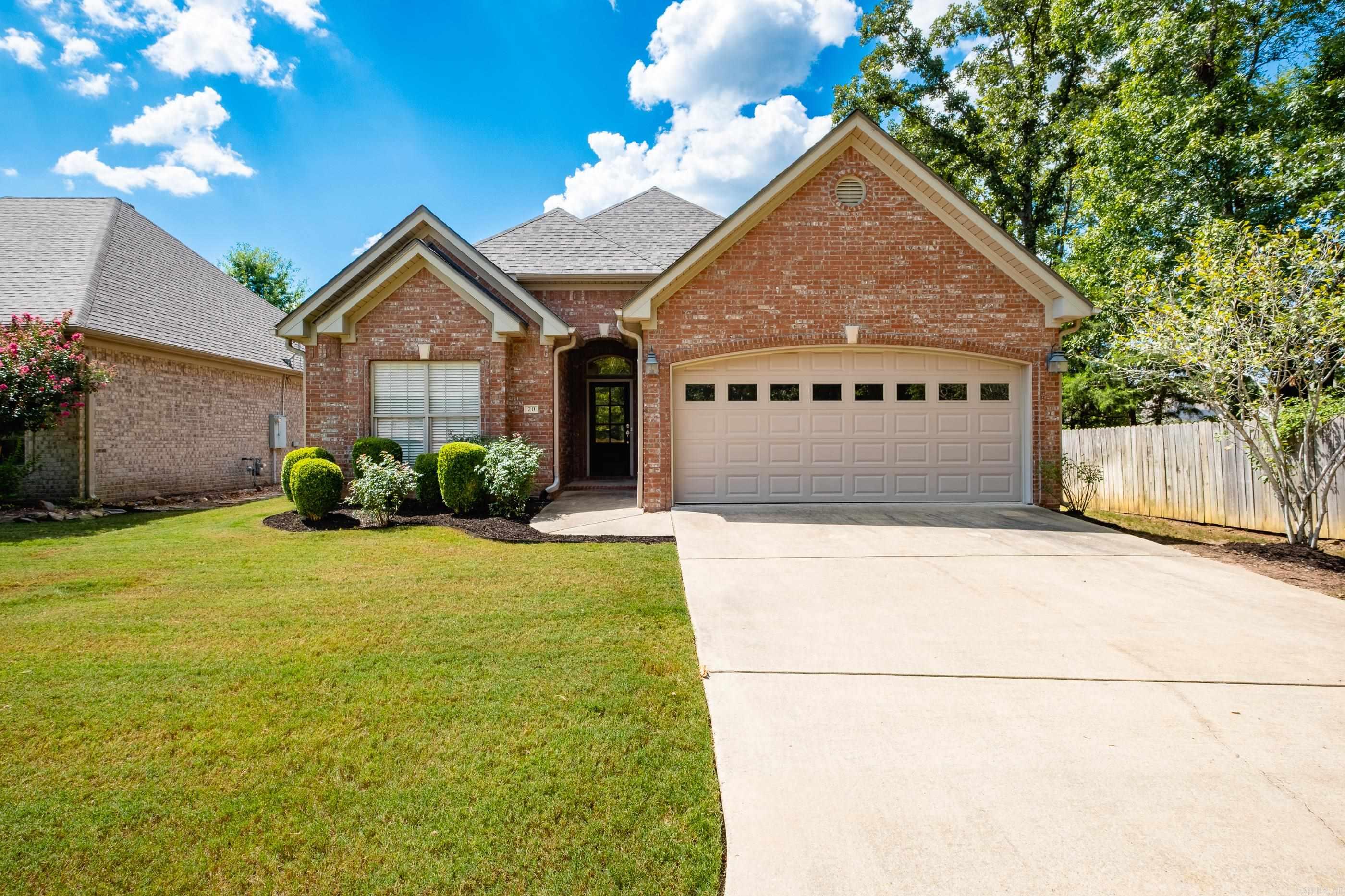 20 Longleaf Cove Property Photo 1