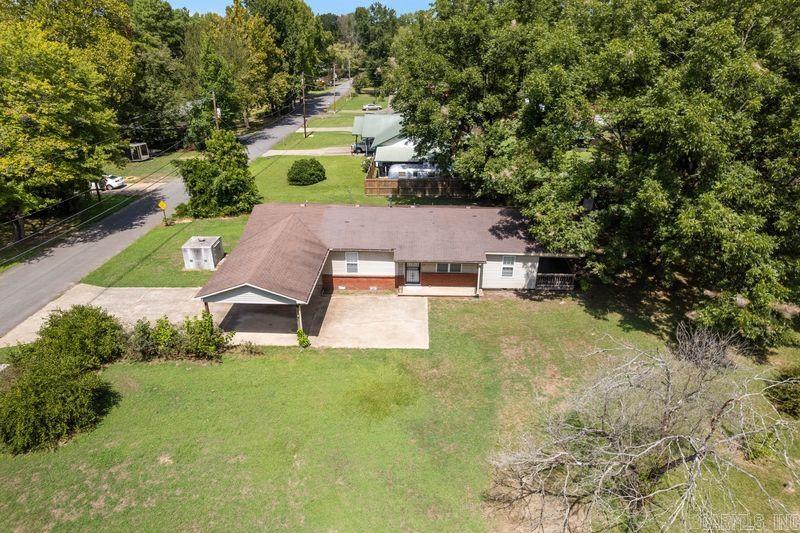 1102 N Lincoln Street Property Photo 10