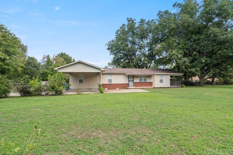 1102 N Lincoln Street Property Photo 11