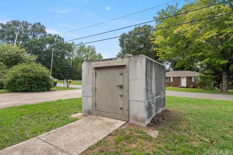 1102 N Lincoln Street Property Photo 12