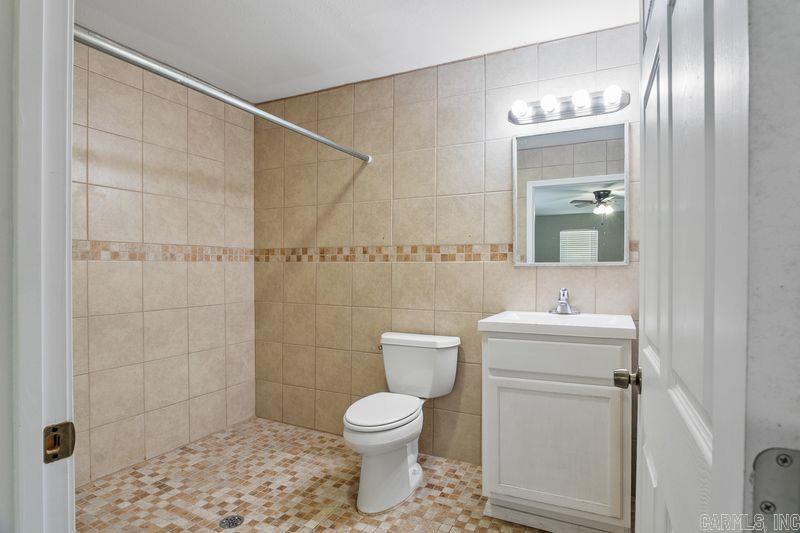 1102 N Lincoln Street Property Photo 22