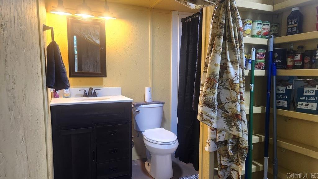 660 Barber Road Property Photo 13