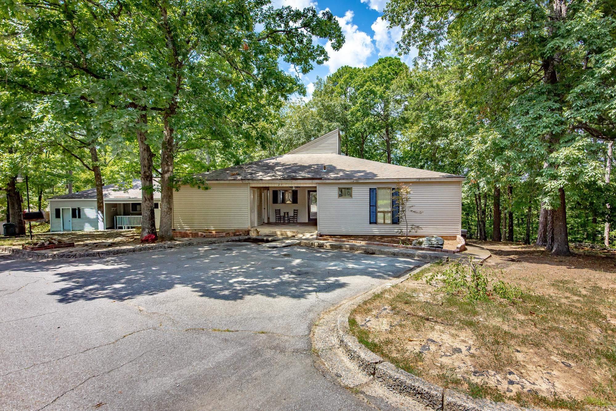 107 Shadow Ridge Loop Property Photo 1