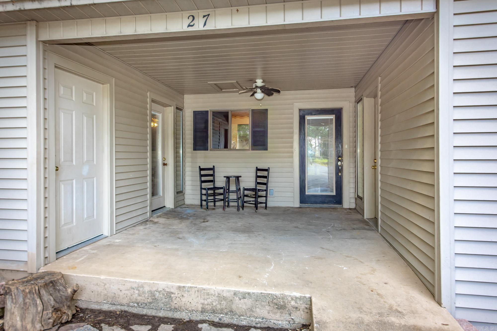 107 Shadow Ridge Loop Property Photo 3