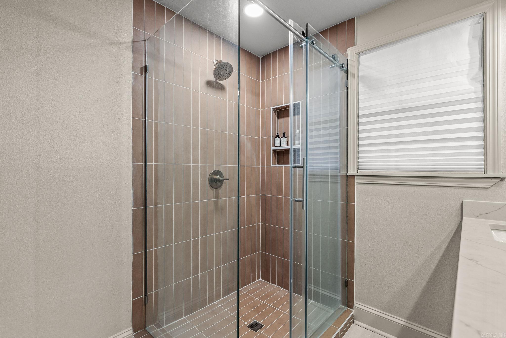 824 N Taylor Street Property Photo 29