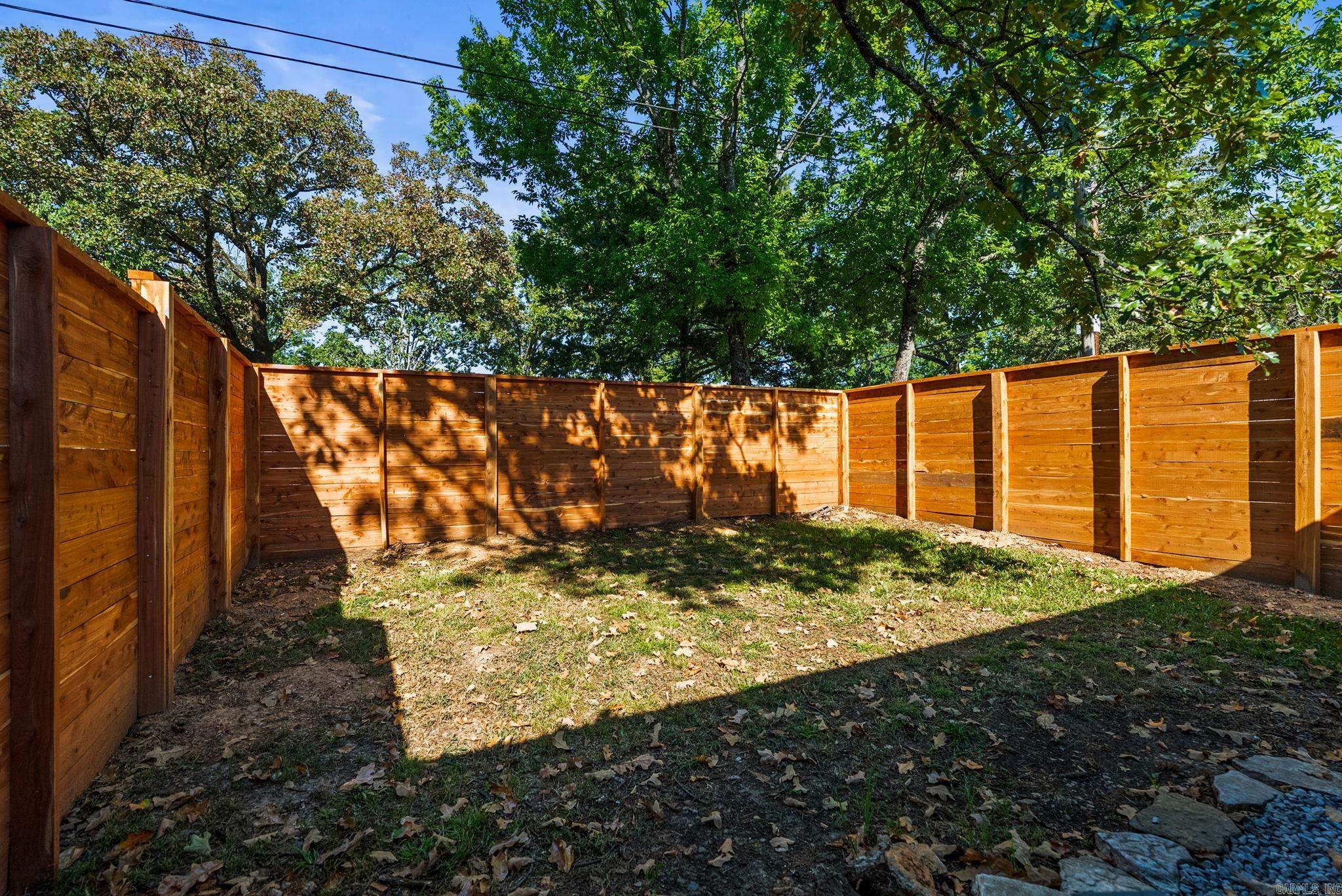 824 N Taylor Street Property Photo 31