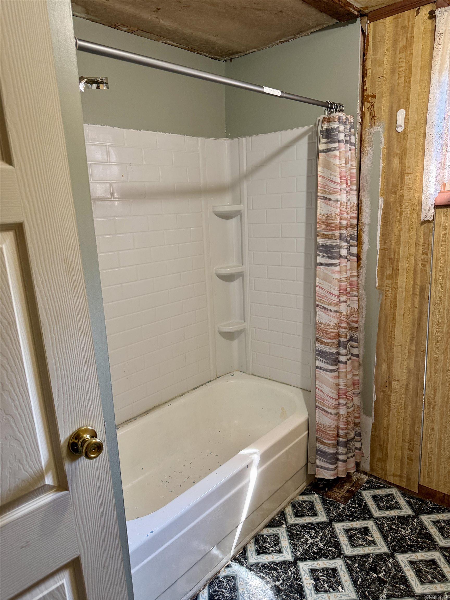 211 W Mckennon St Property Photo 15