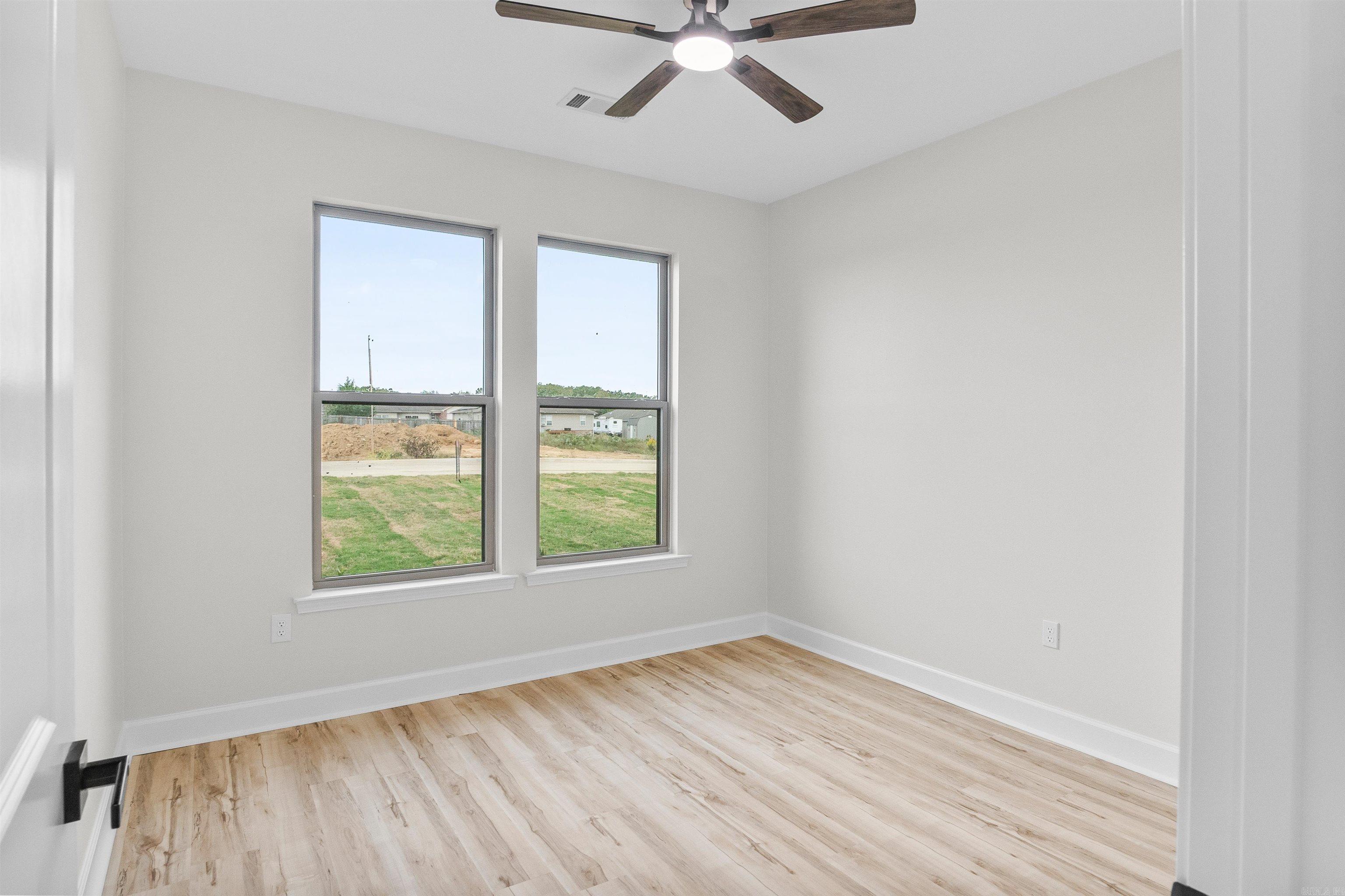524 Madeleine Circle Property Photo 31