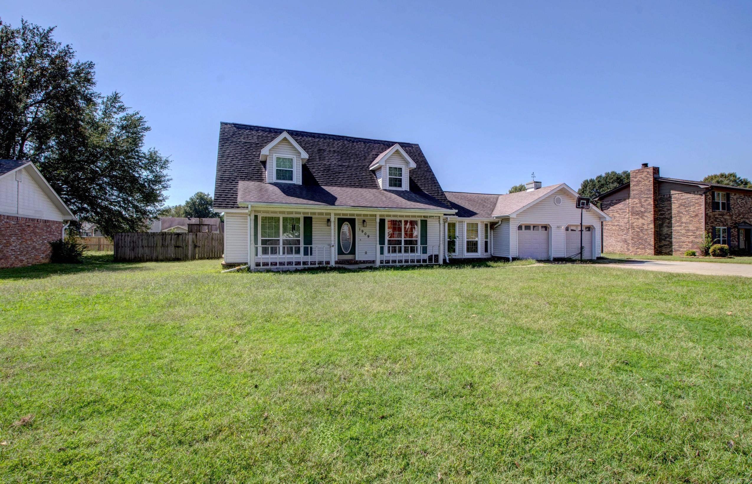 1909 Madden Property Photo 2