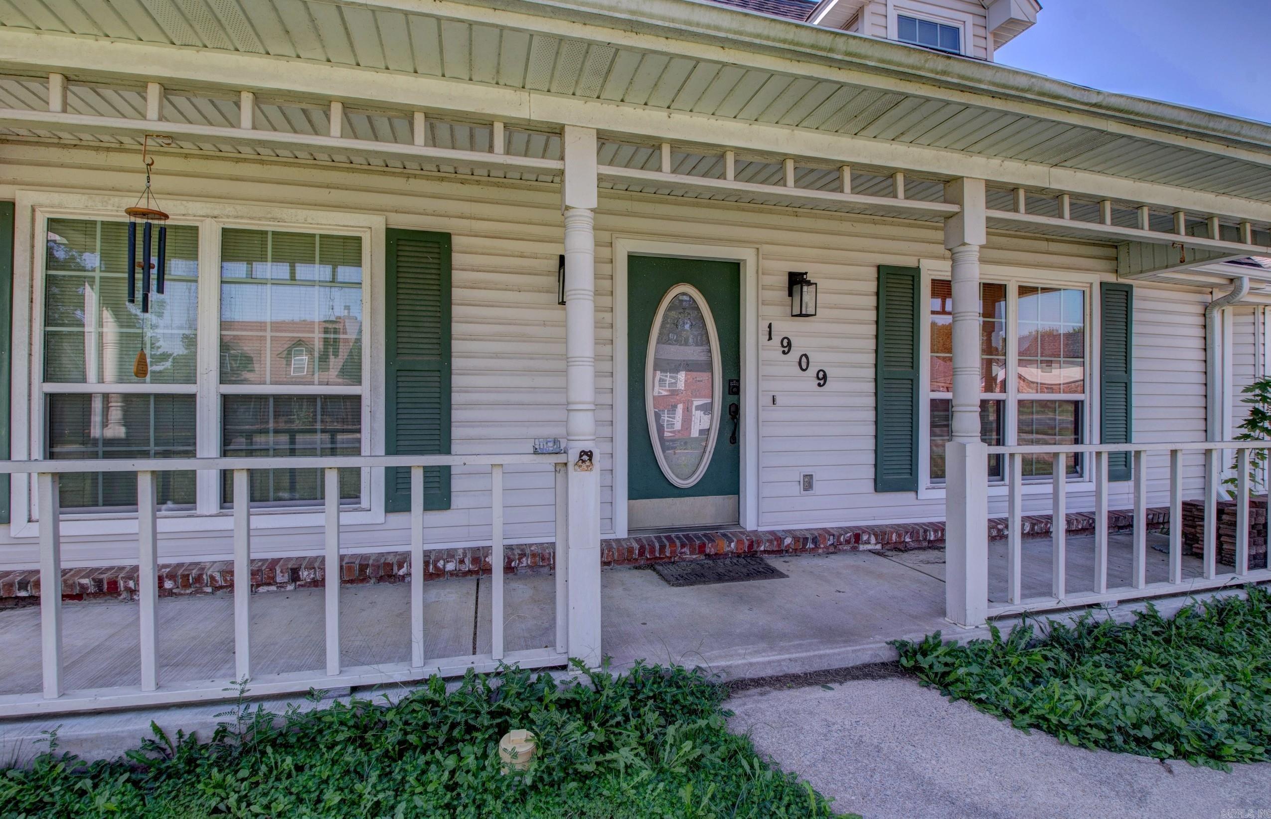 1909 Madden Property Photo 4