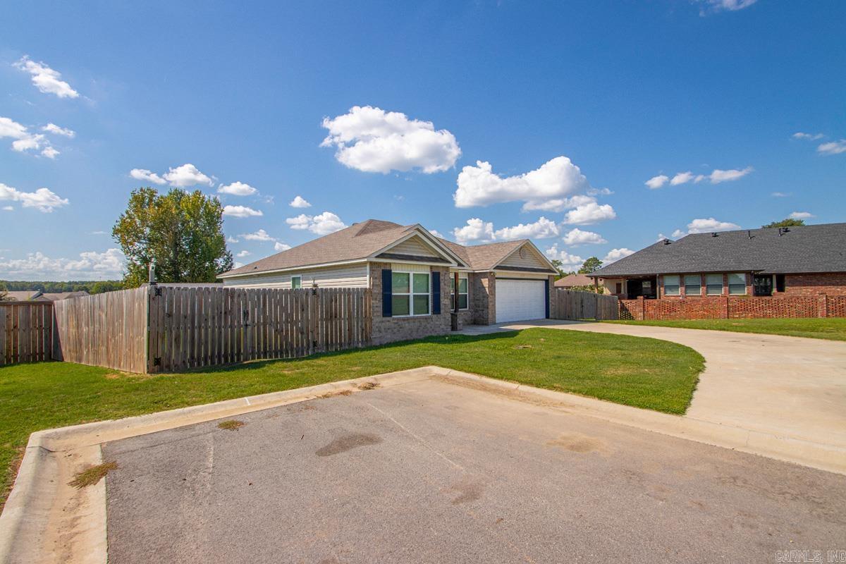 117 James Dr Property Photo 8