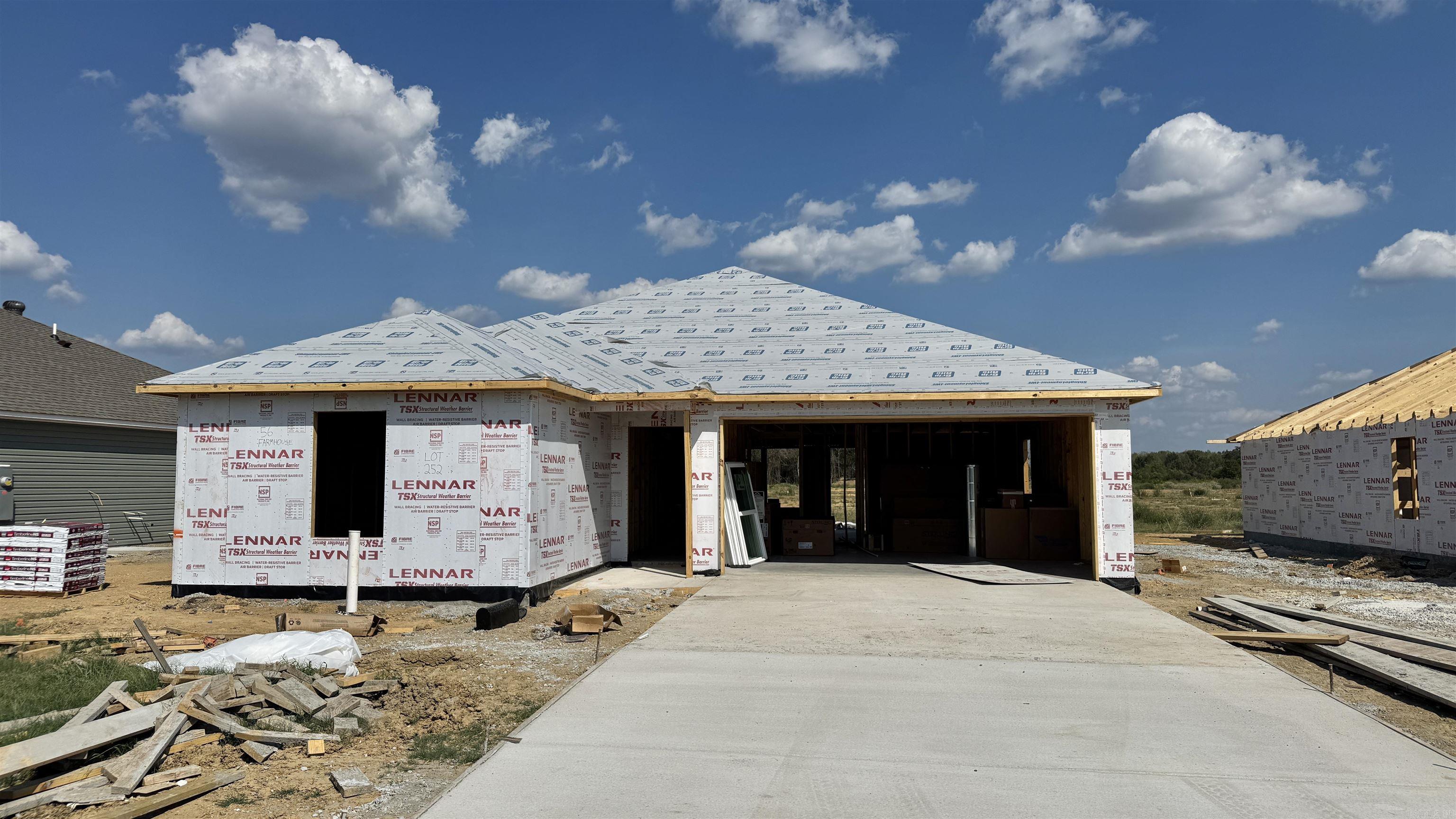 56 Farmhouse Loop Property Photo 1