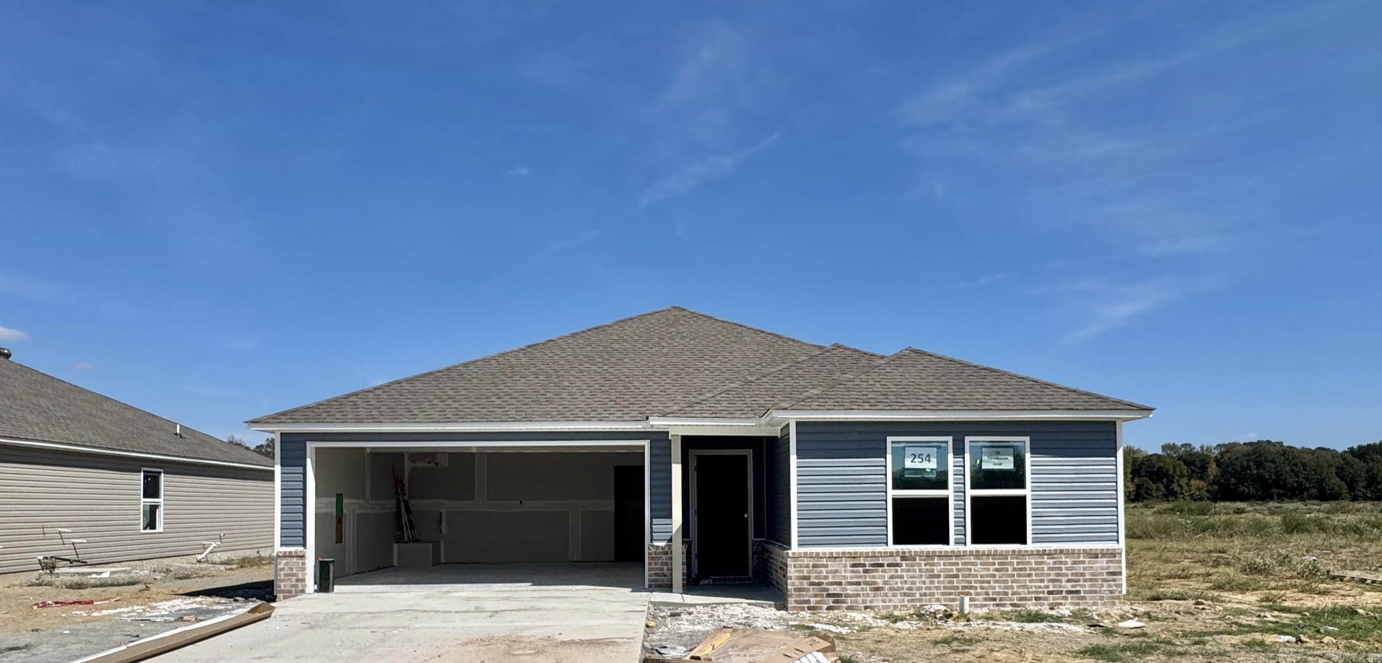 52 Farmhouse Loop Property Photo 1