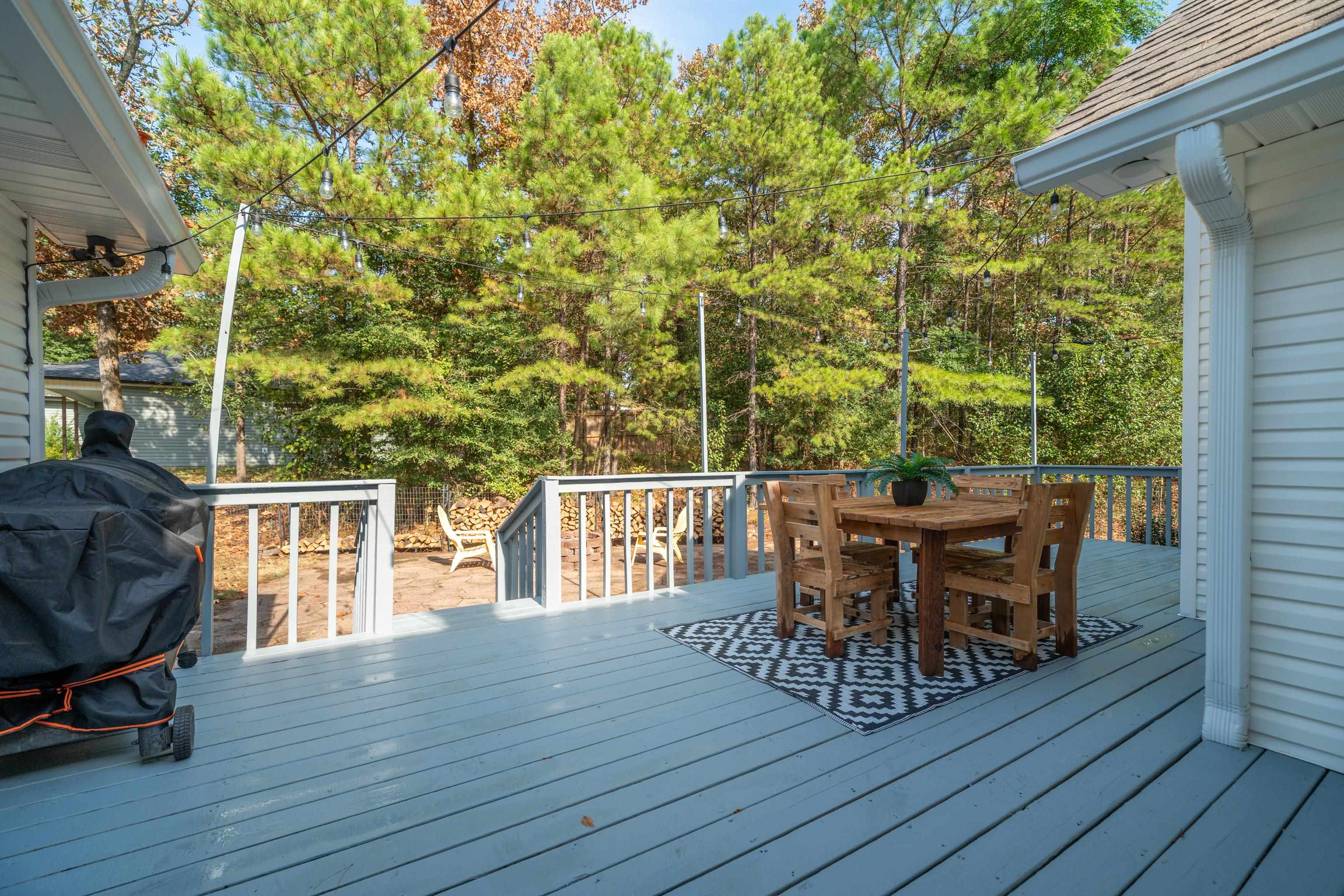 100 Stonebriar Drive Property Photo 37
