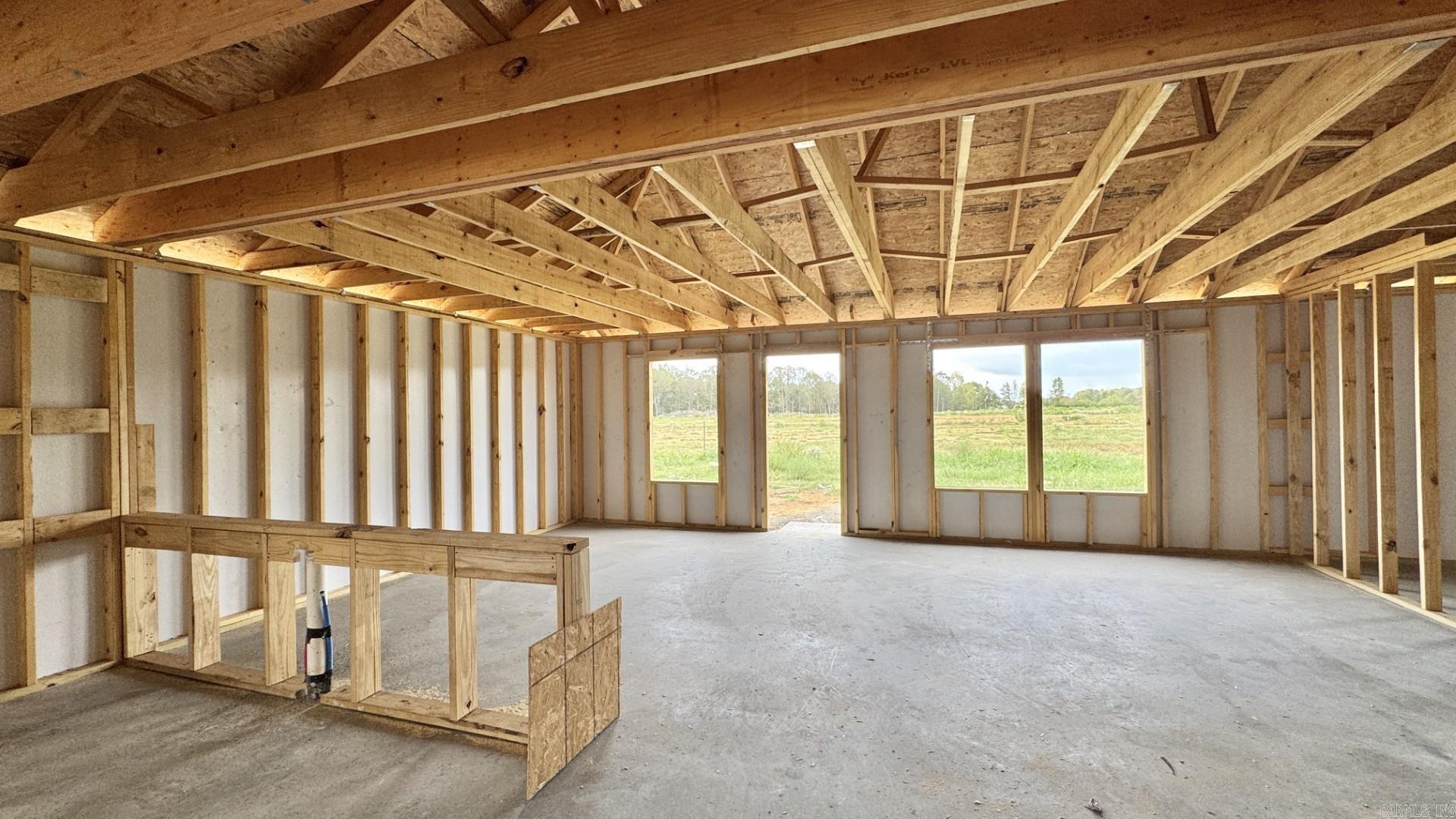 54 Farmhouse Loop Property Photo 3