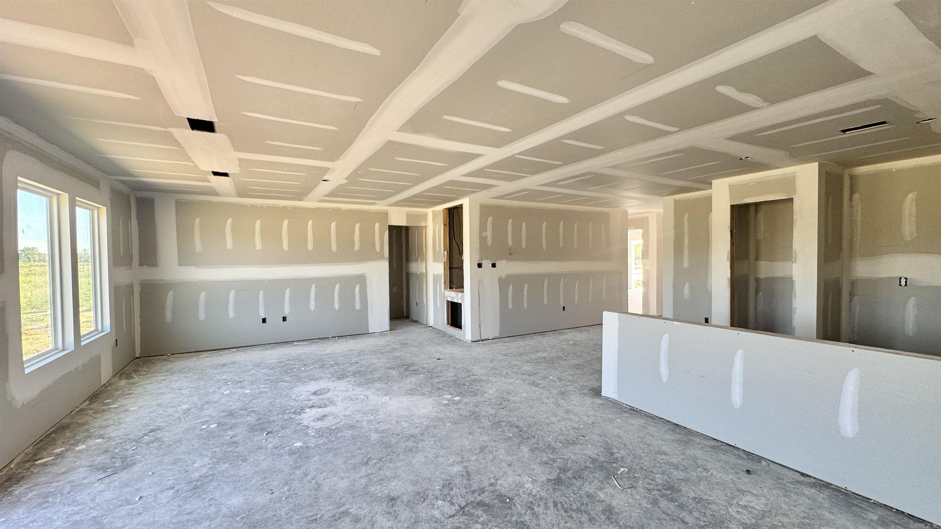54 Farmhouse Loop Property Photo 3