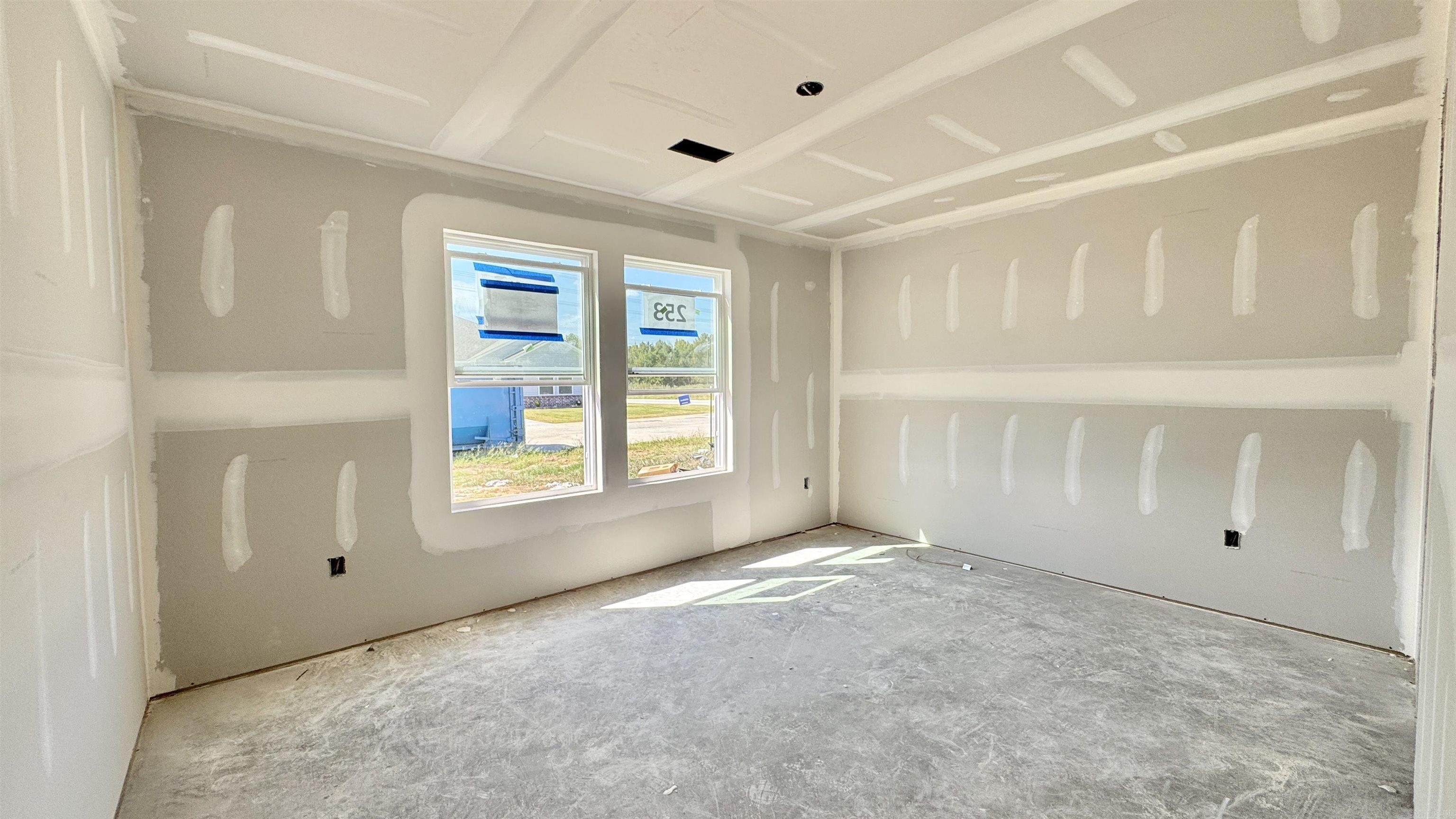 54 Farmhouse Loop Property Photo 7