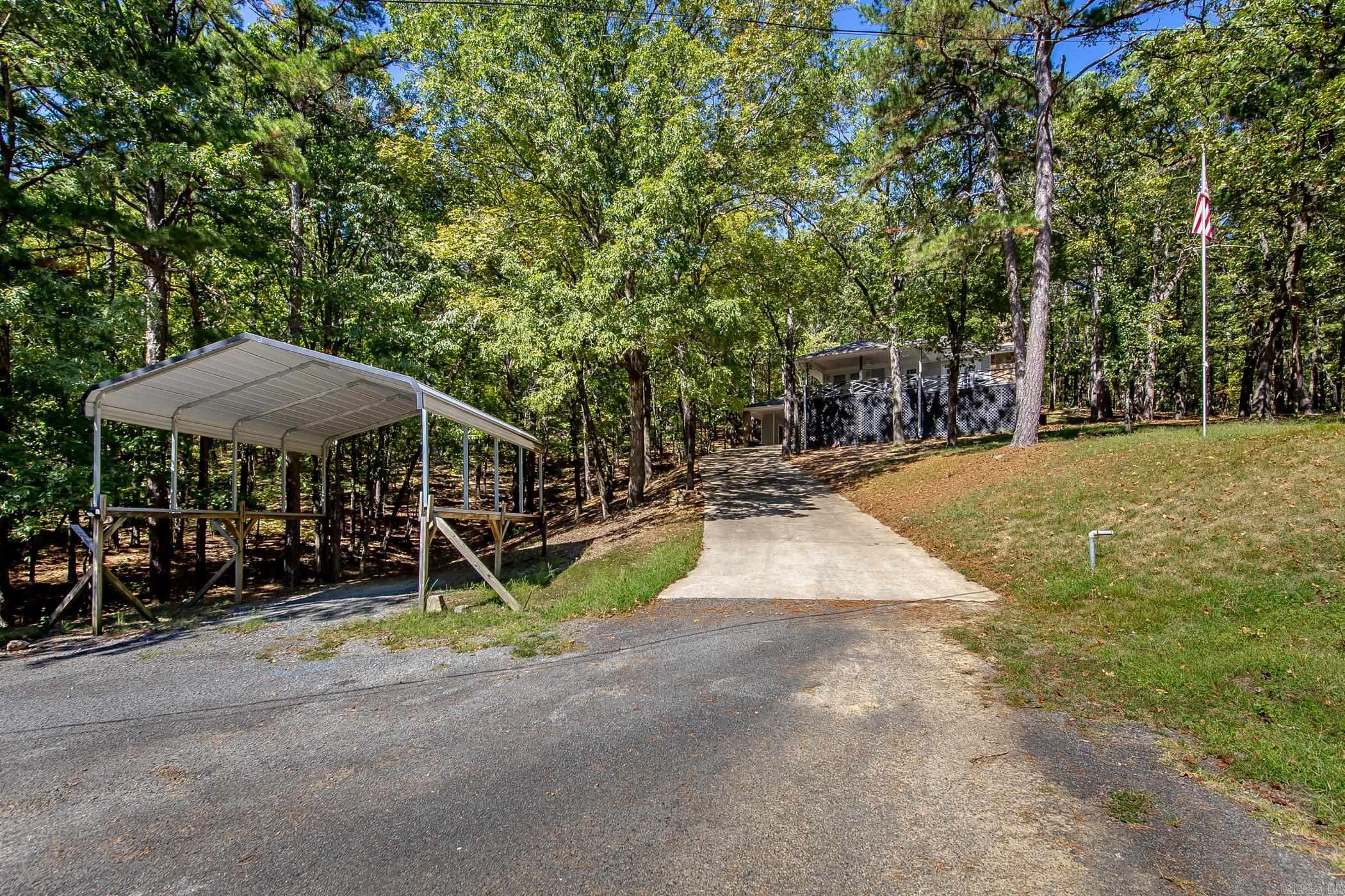 106 Set Court Property Photo 2