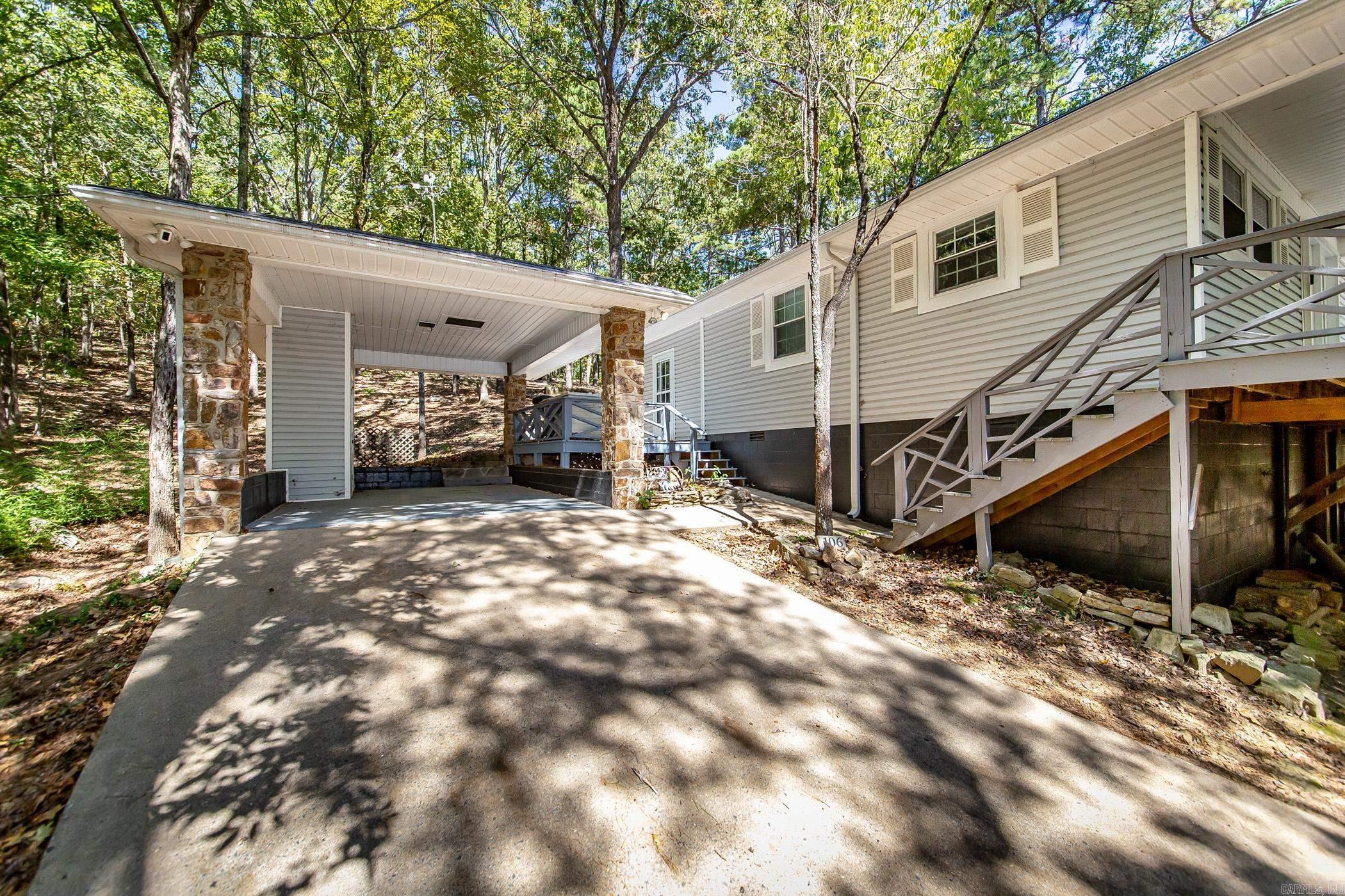 106 Set Court Property Photo 6