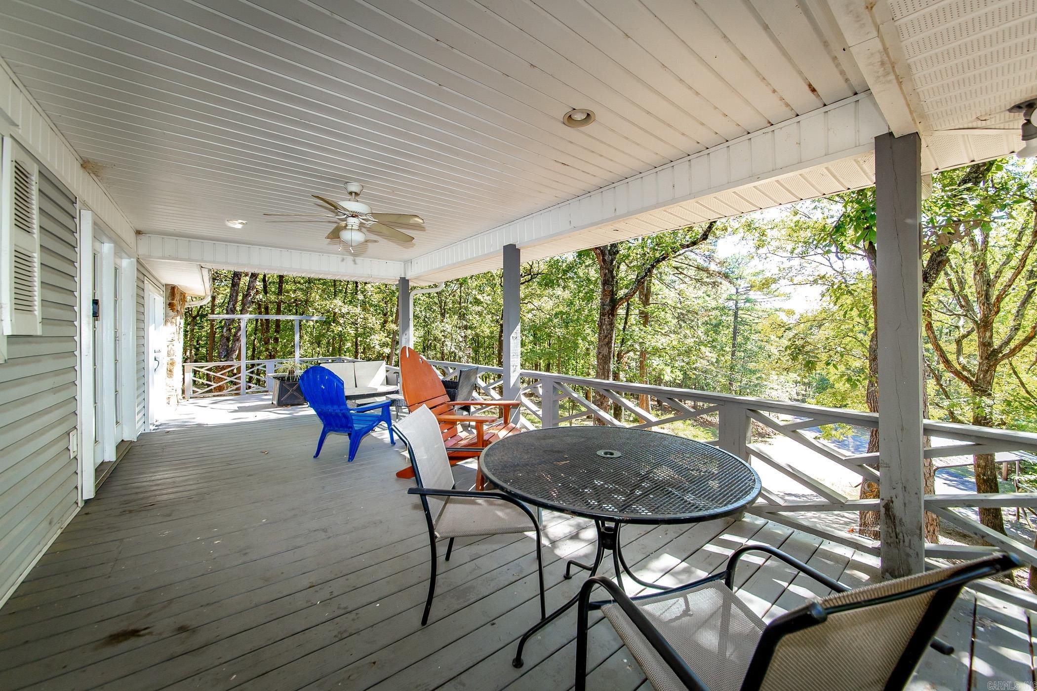 106 Set Court Property Photo 8