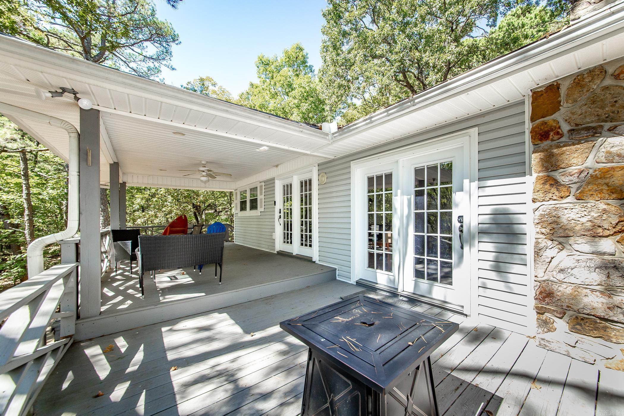 106 Set Court Property Photo 9