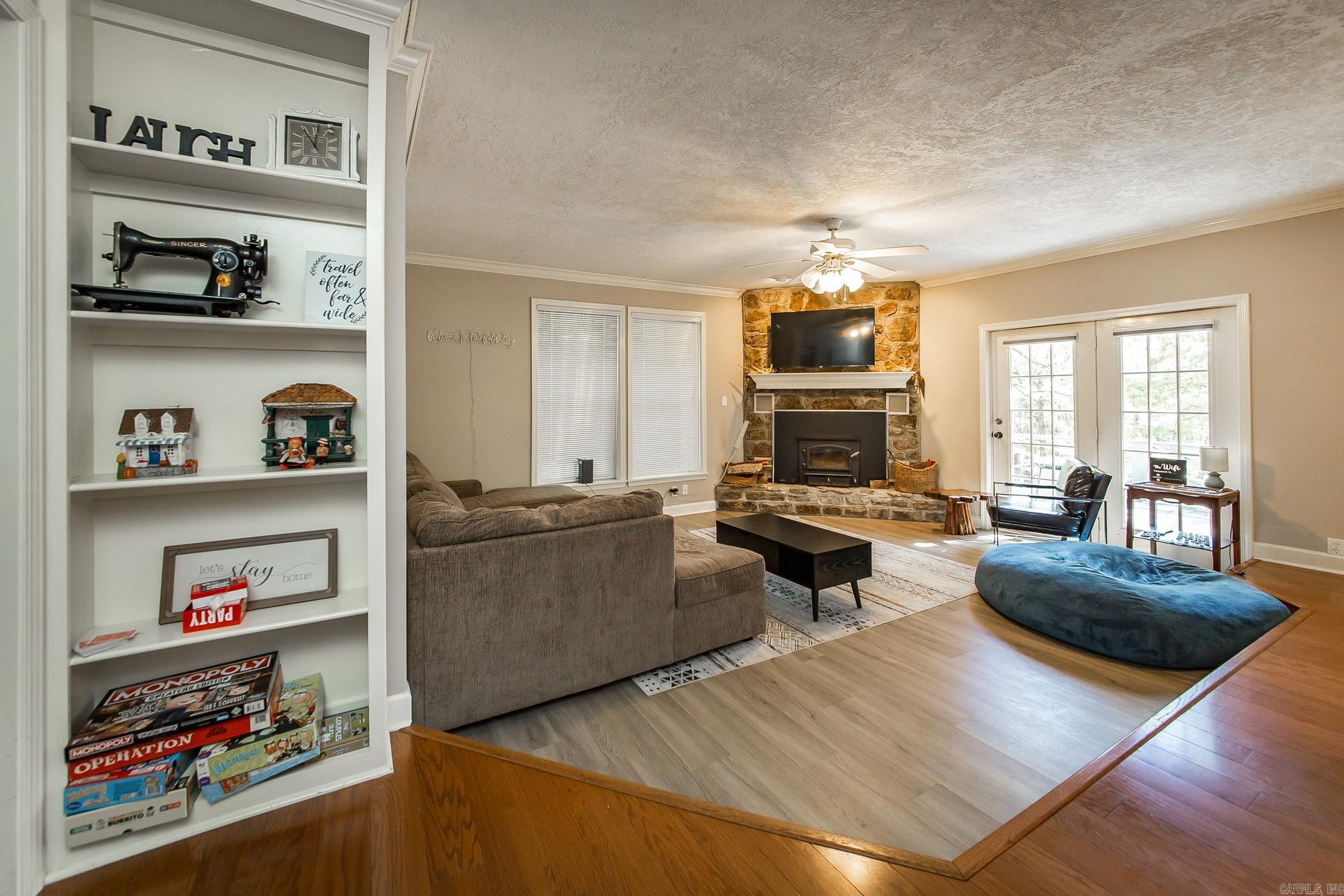106 Set Court Property Photo 24