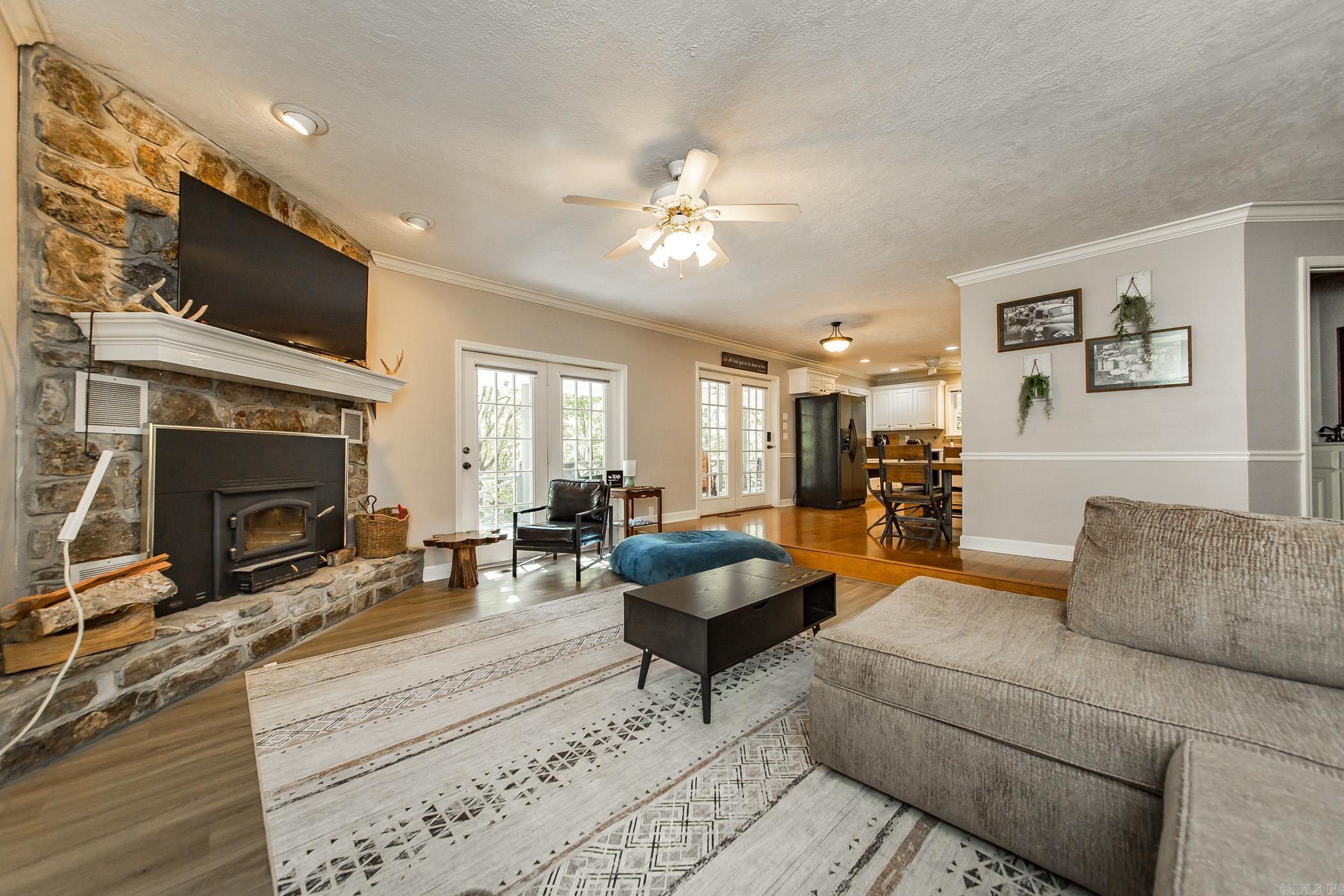 106 Set Court Property Photo 25