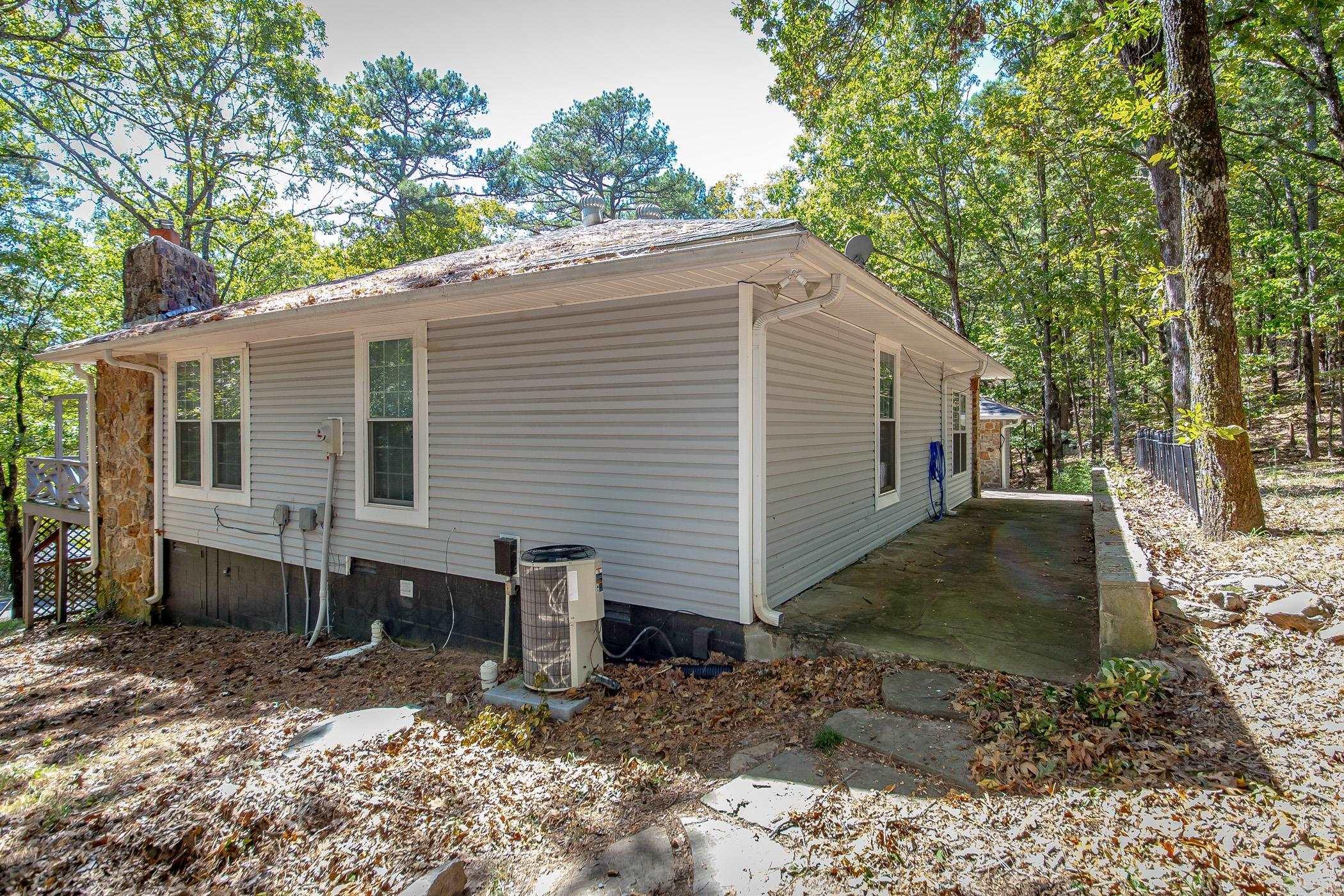 106 Set Court Property Photo 34