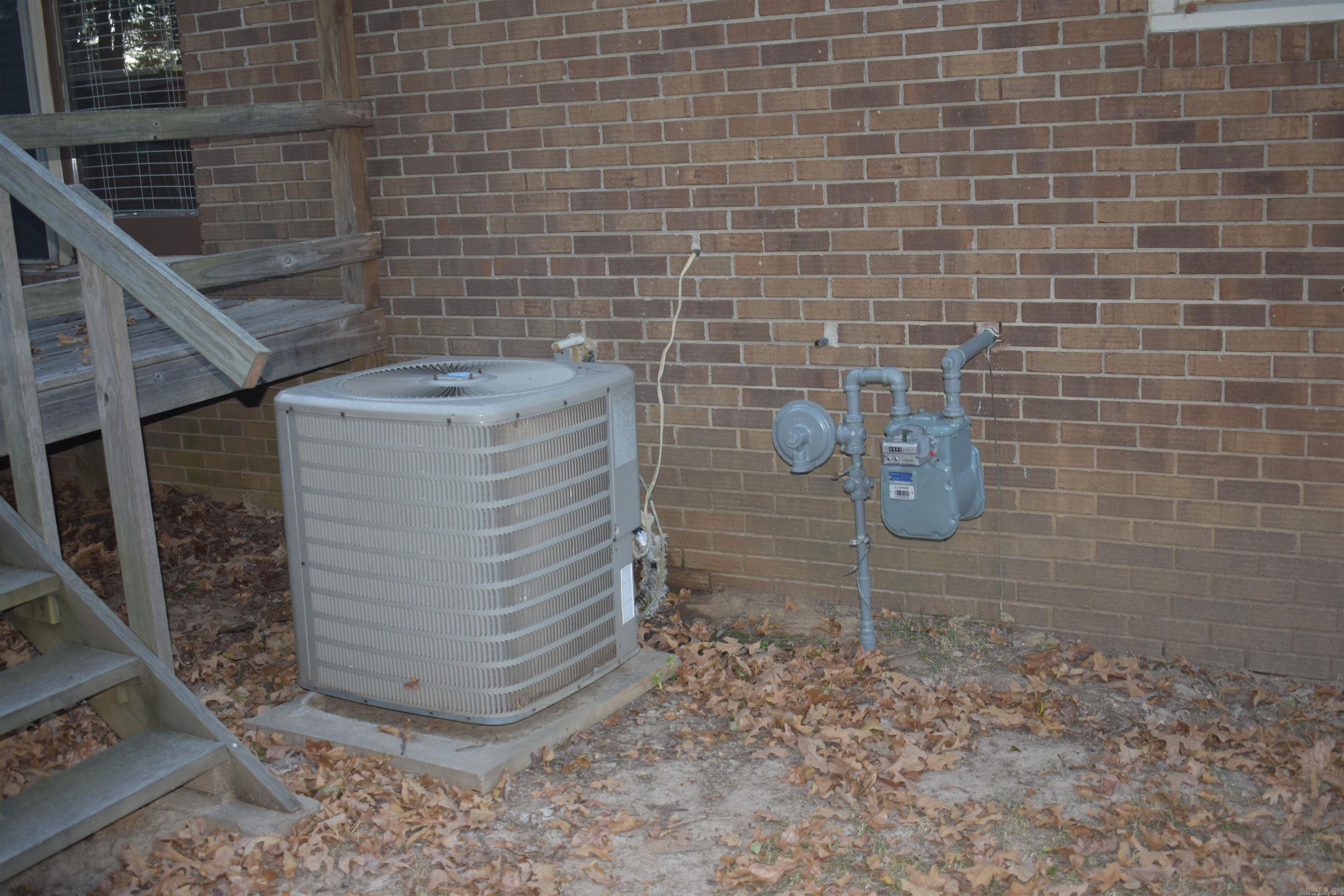 5003 Lynette Drive Property Photo 11