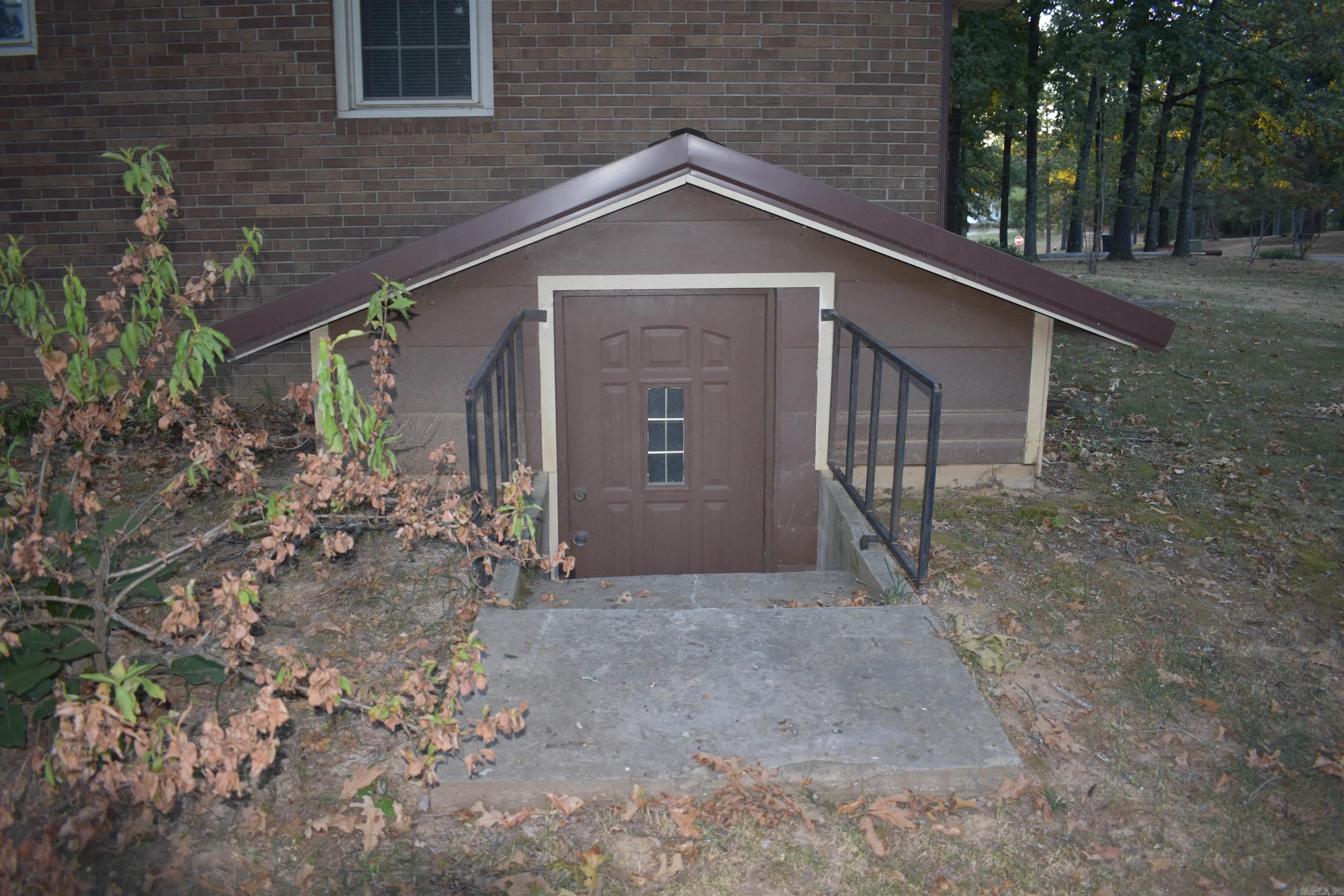 5003 Lynette Drive Property Photo 12