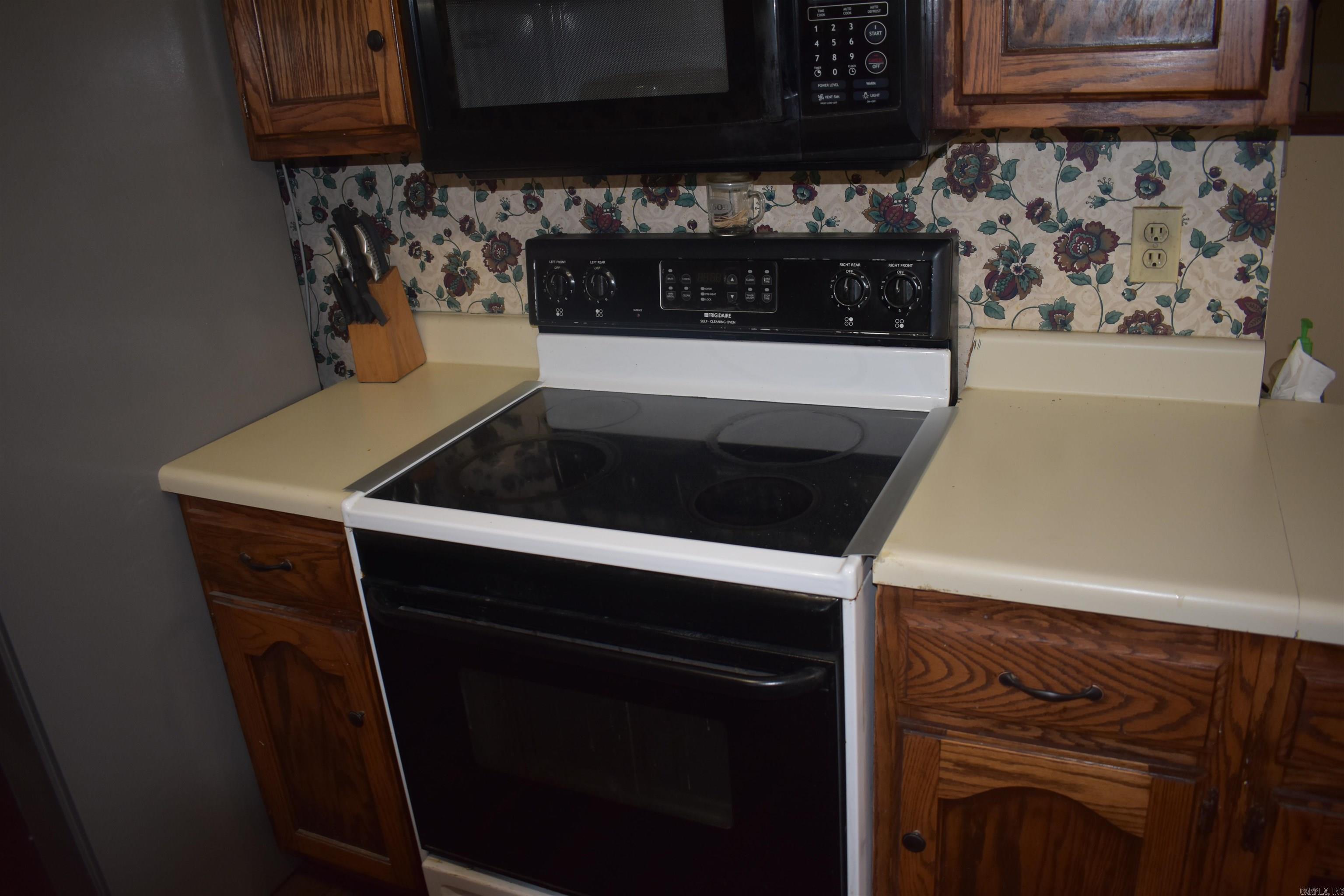 5003 Lynette Drive Property Photo 14