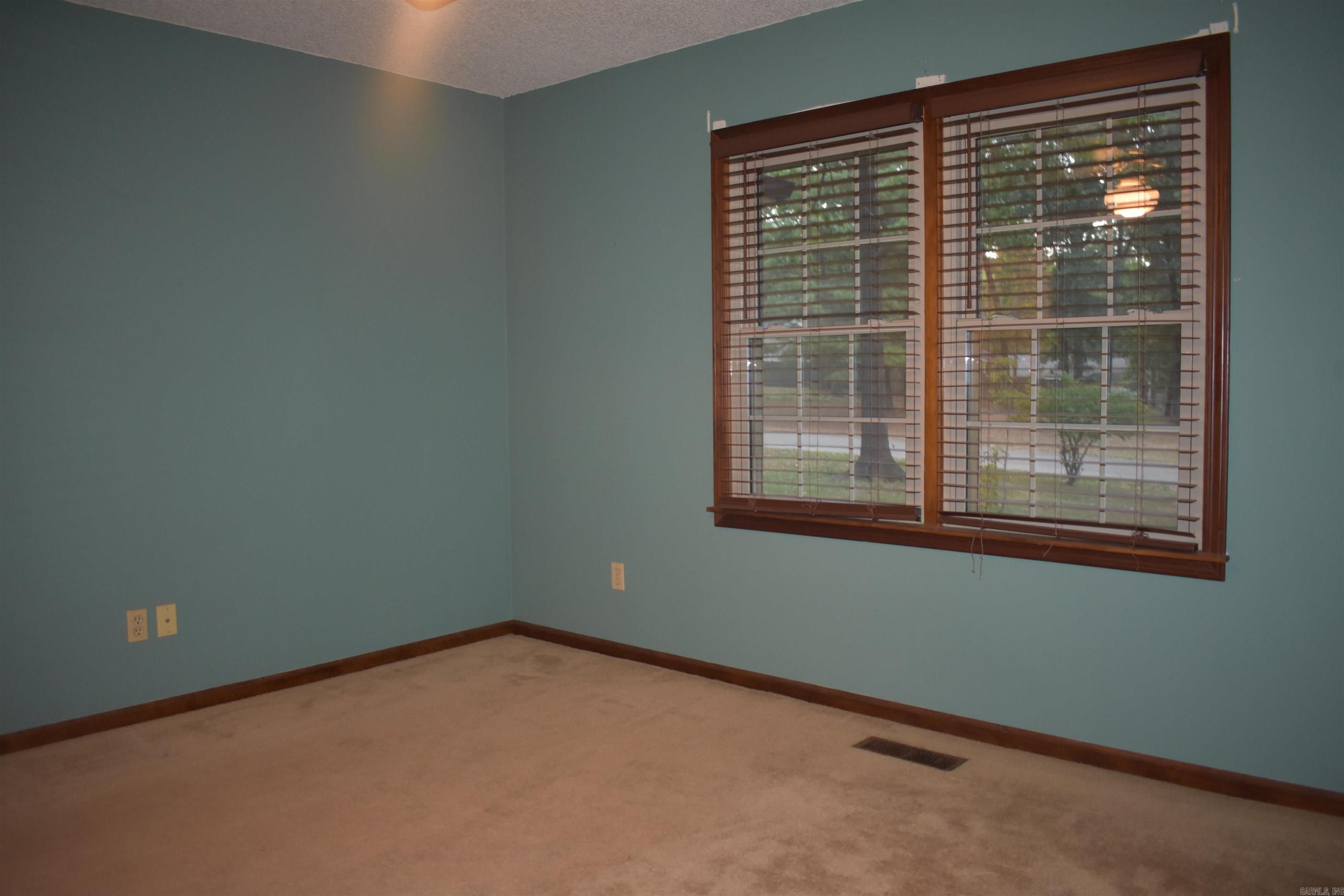5003 Lynette Drive Property Photo 34